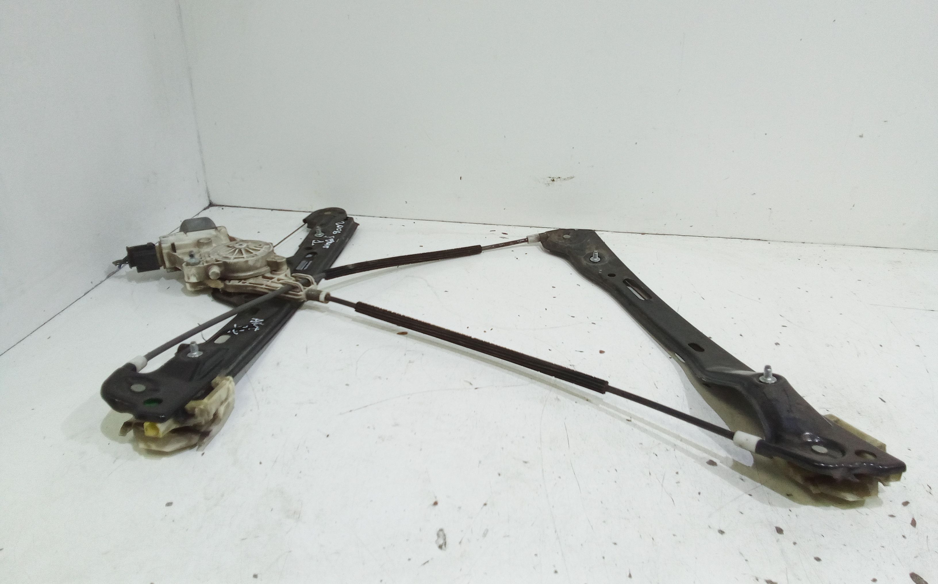 Alzacristallo Porta Ant. Sinistro Usato