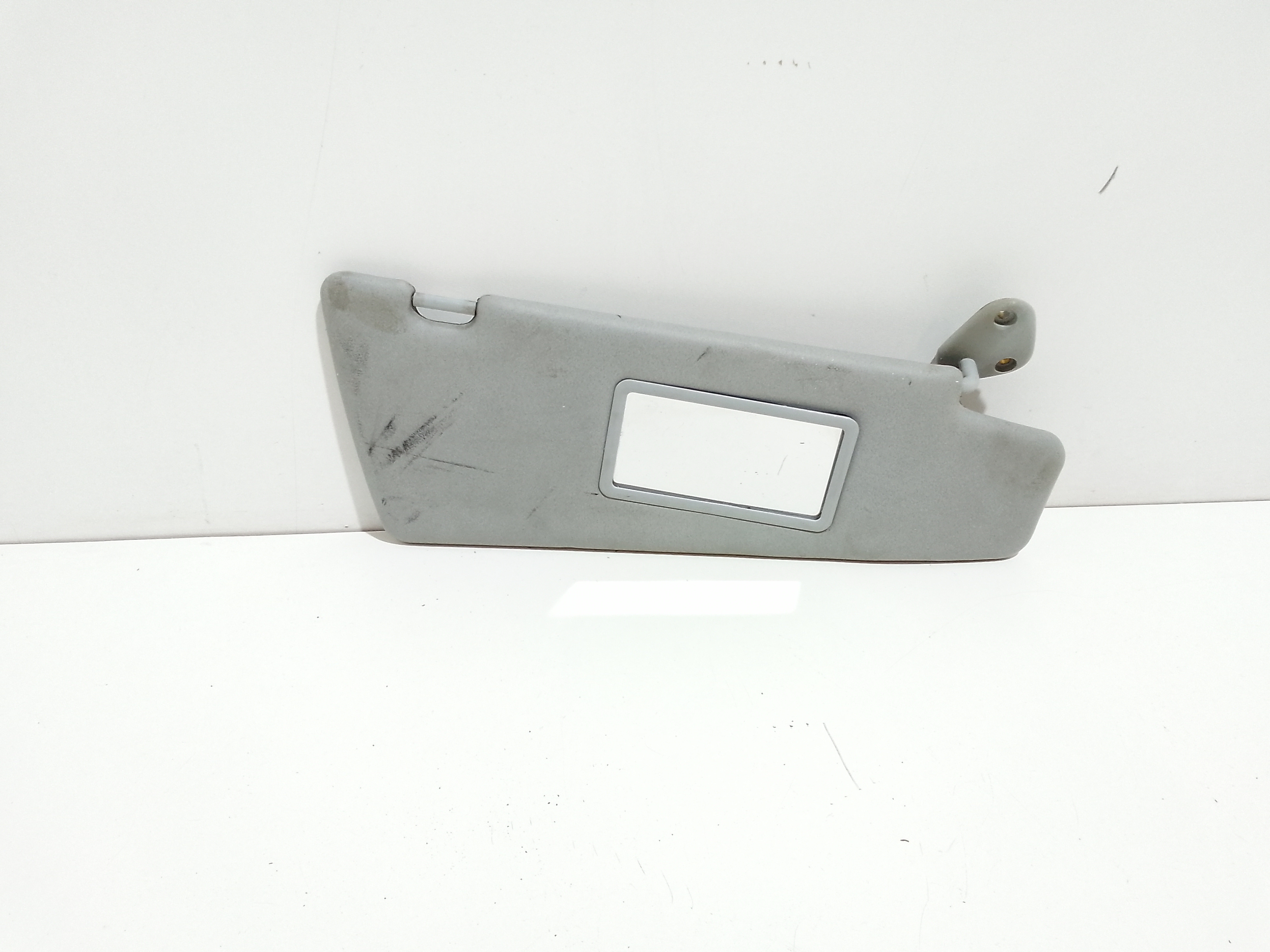 Aletta Parasole Parabrezza Destro 735263611 Usato