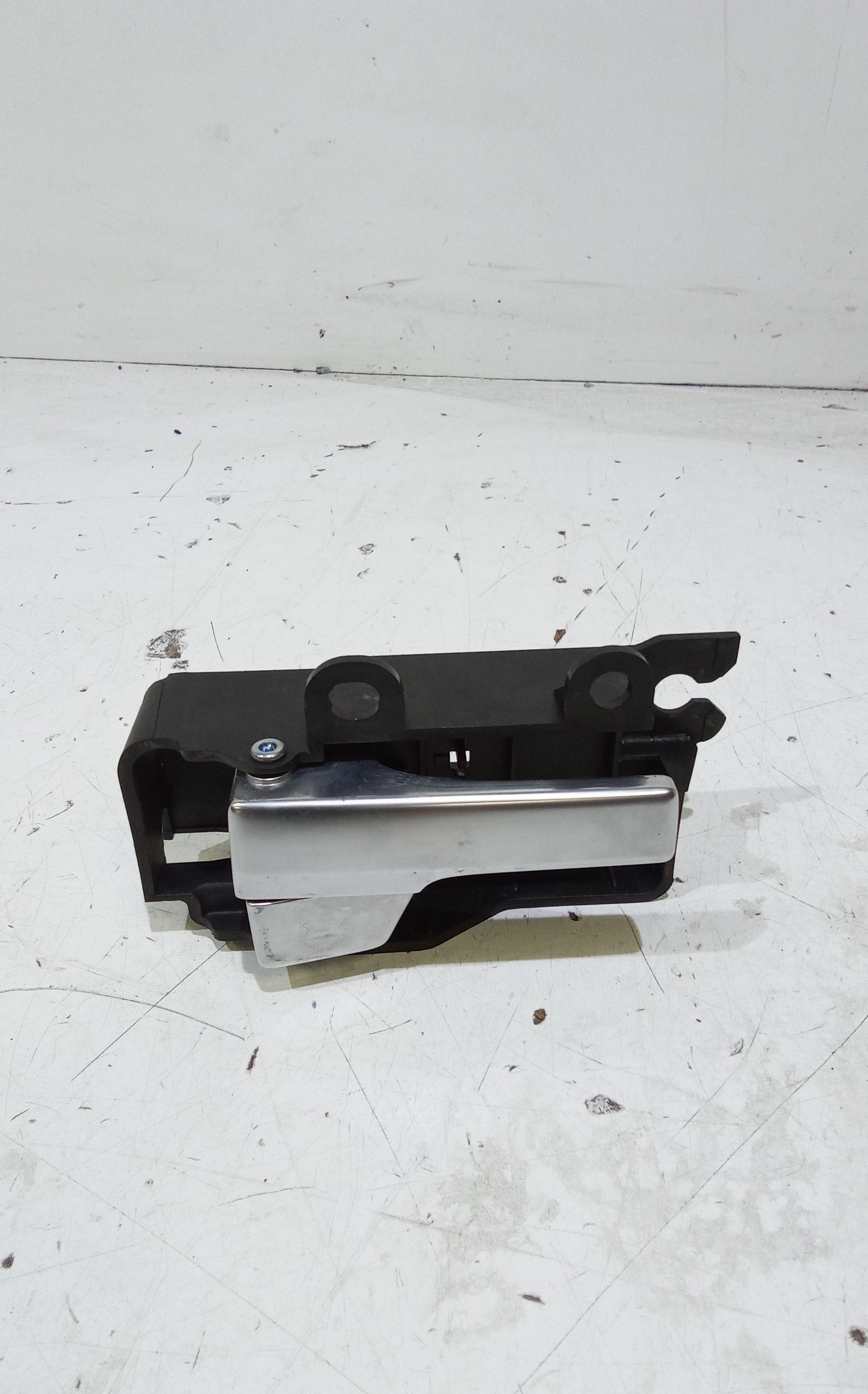 Maniglia Int. Apertura Porta Ant. Destro Usato