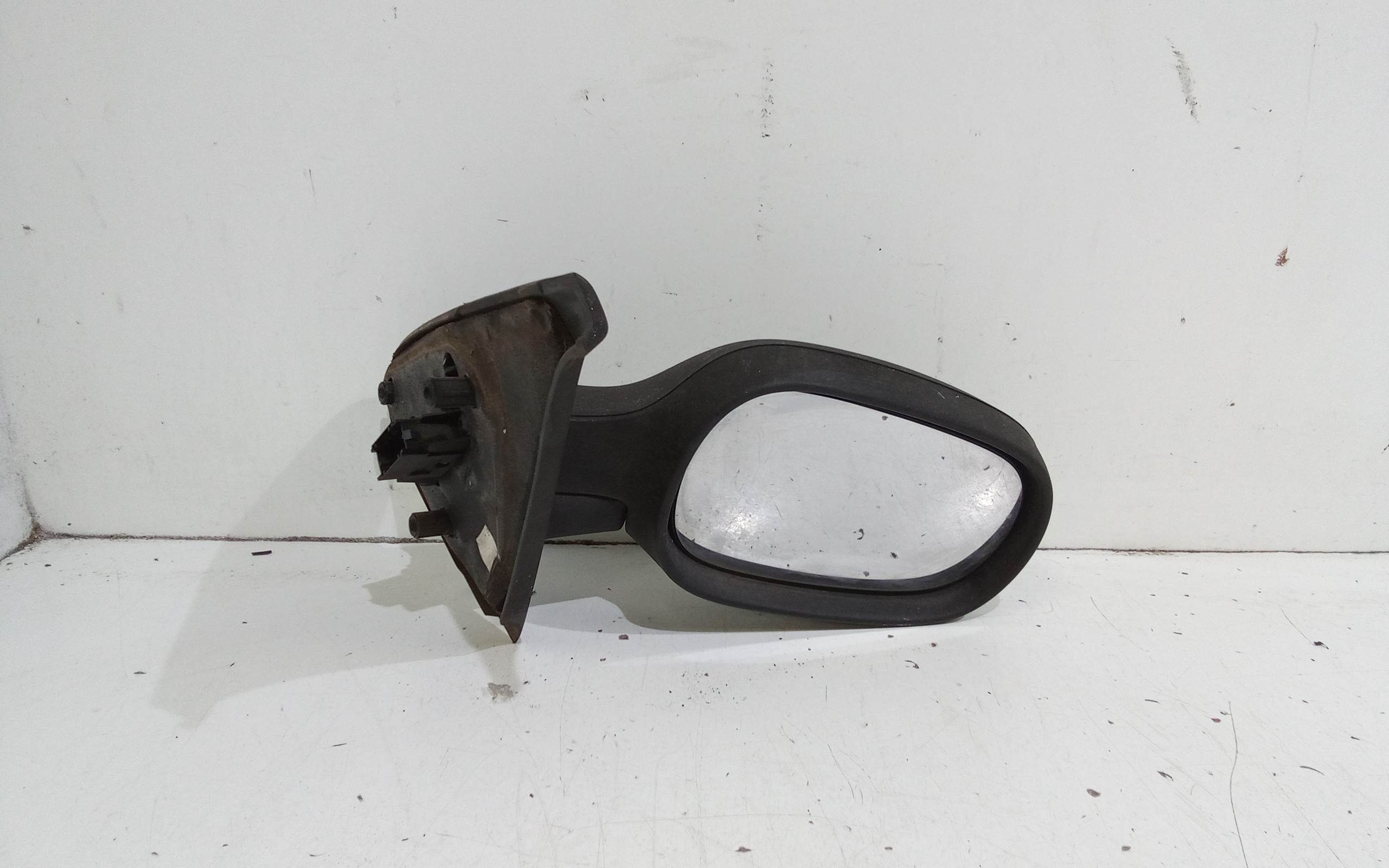 Retrovisore Est. Destro Usato