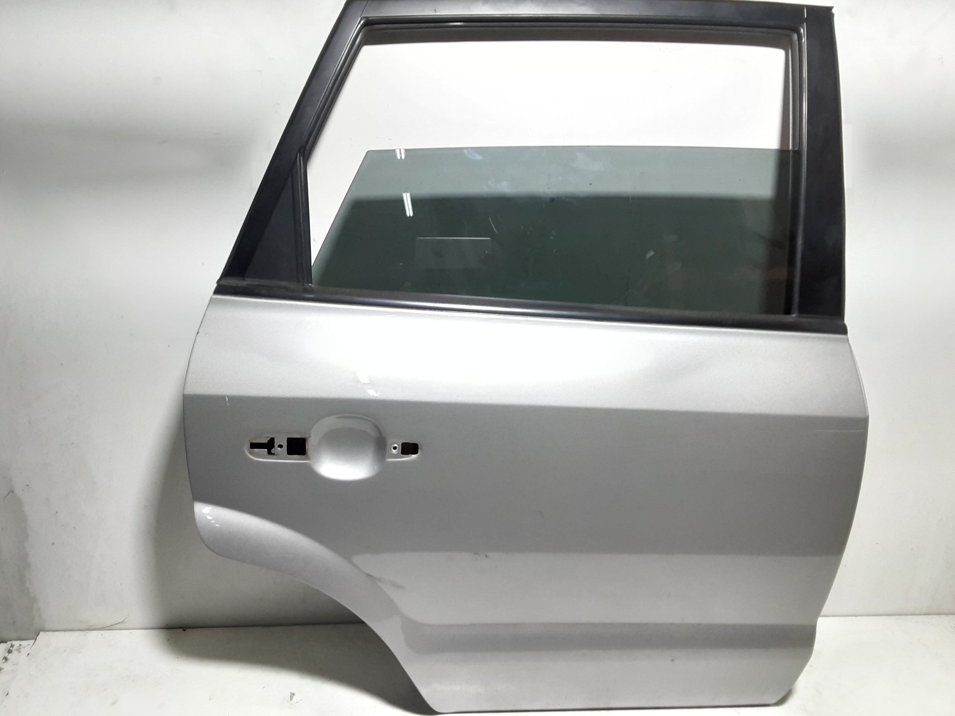 Porta Post. Destro 770042E020 Usato