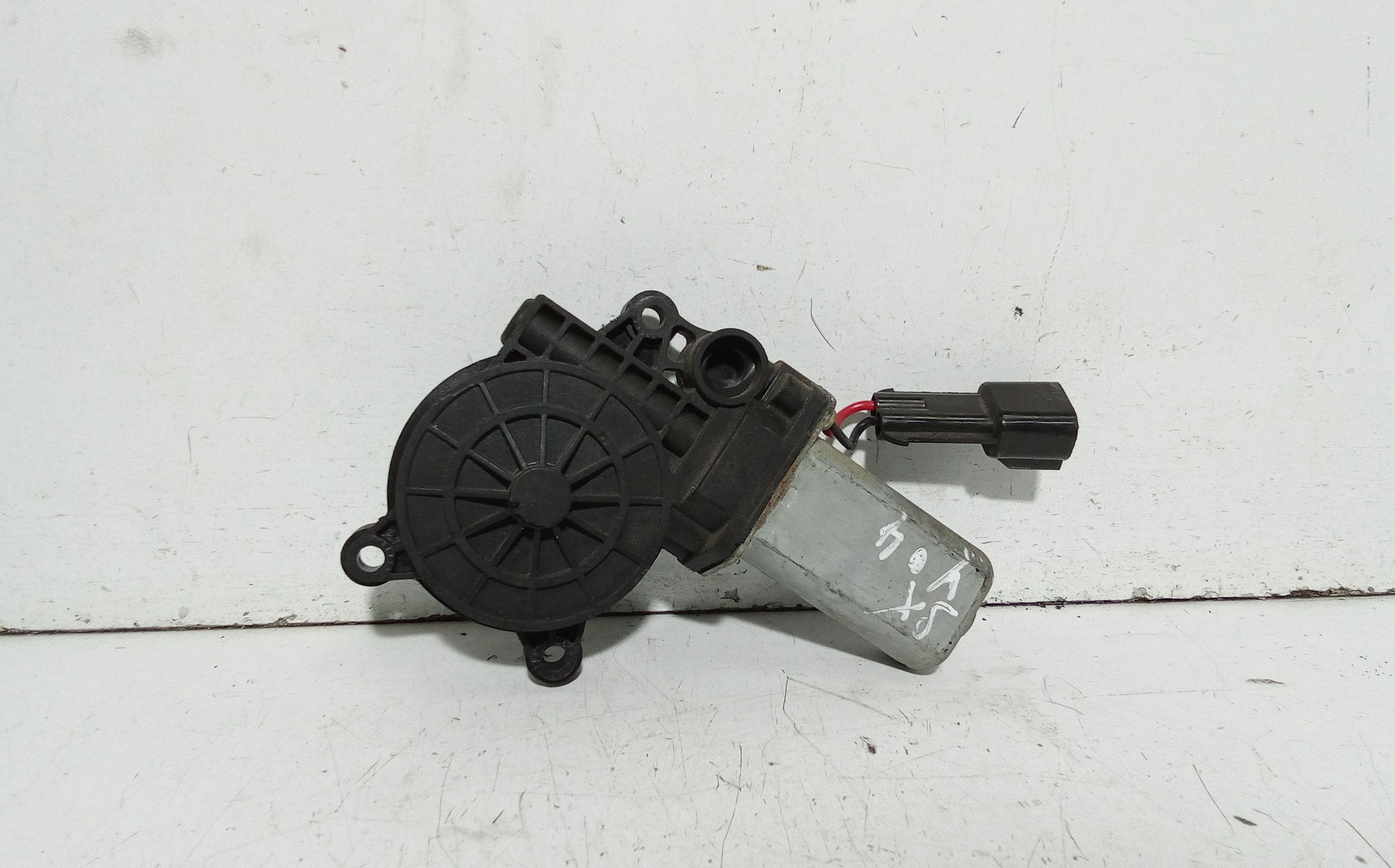 Motorino alzacristallo porta ant. Sinistro - Immagine 1 di 5