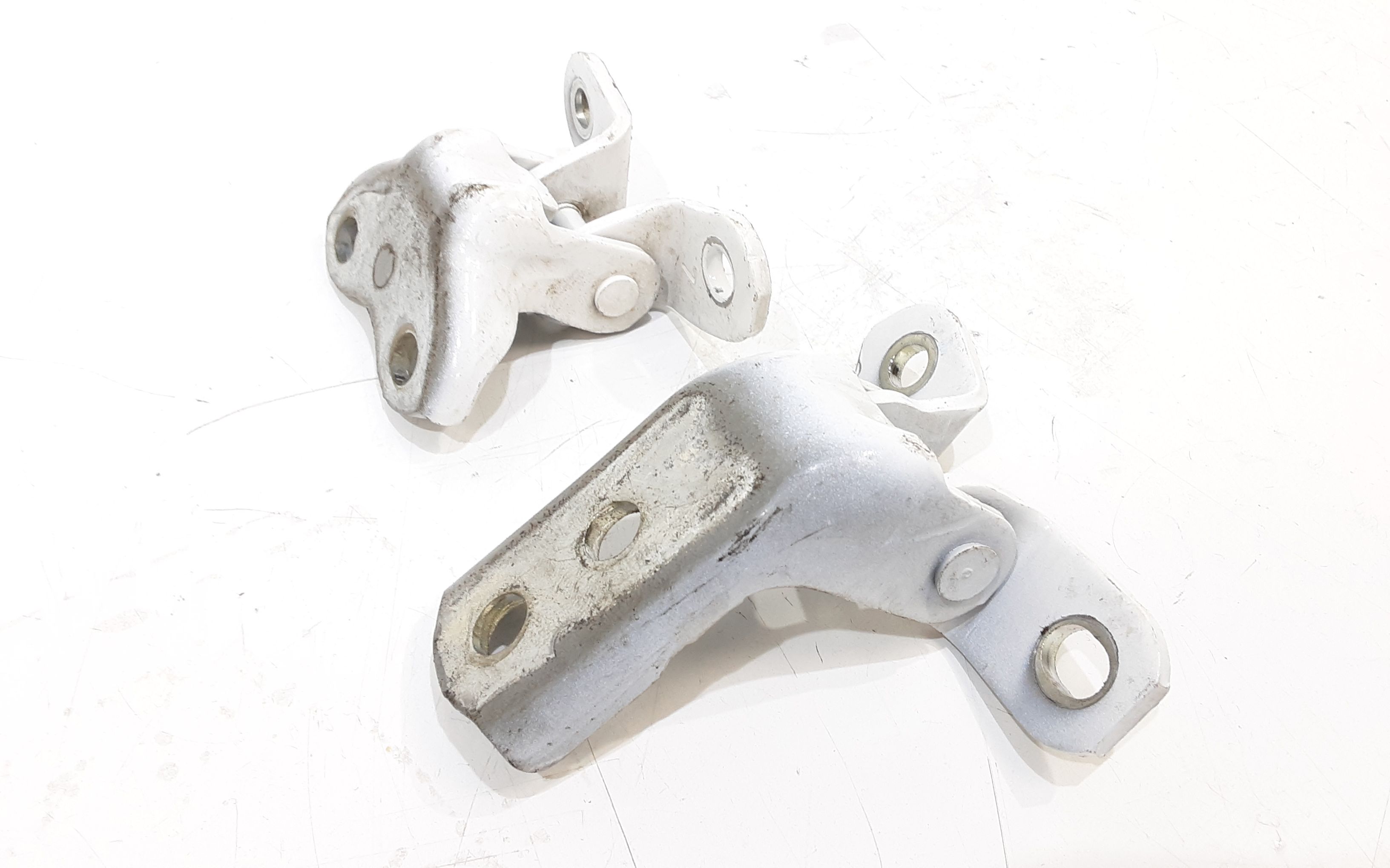 Cerniera Porta Ant. Destro,cerniera Porta Ant.sinistro, Cerniera Porta Post. Destro, Cerniera Porta Post. Sinistro Usato