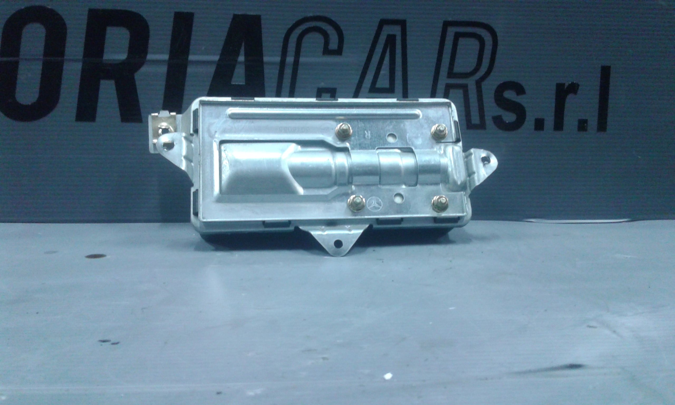 Dispositivo Airbag Porta Ant. Destro A1688600205 Usato