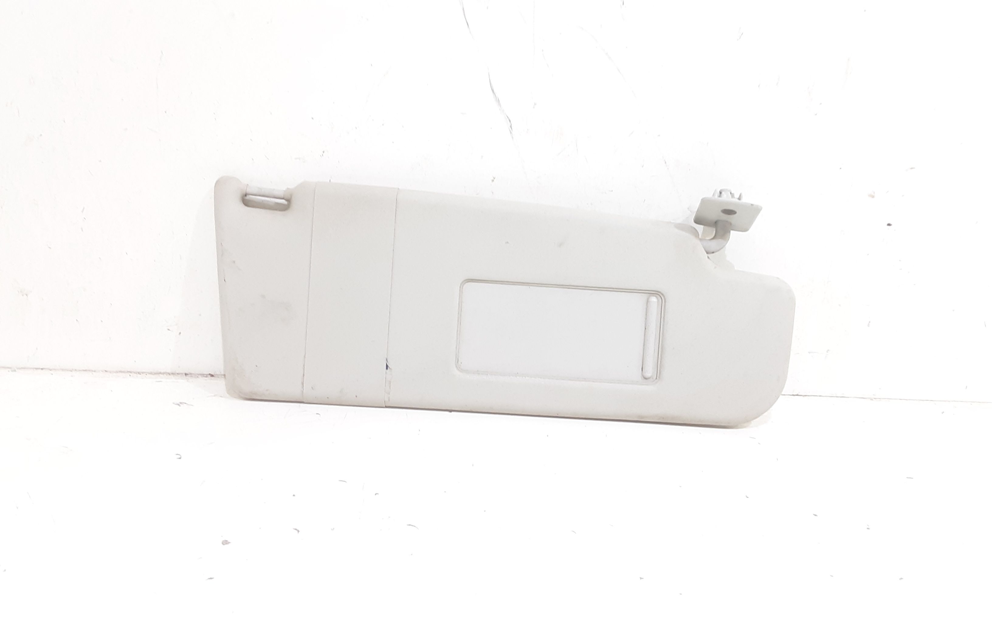 Aletta Parasole Parabrezza Destro Usato