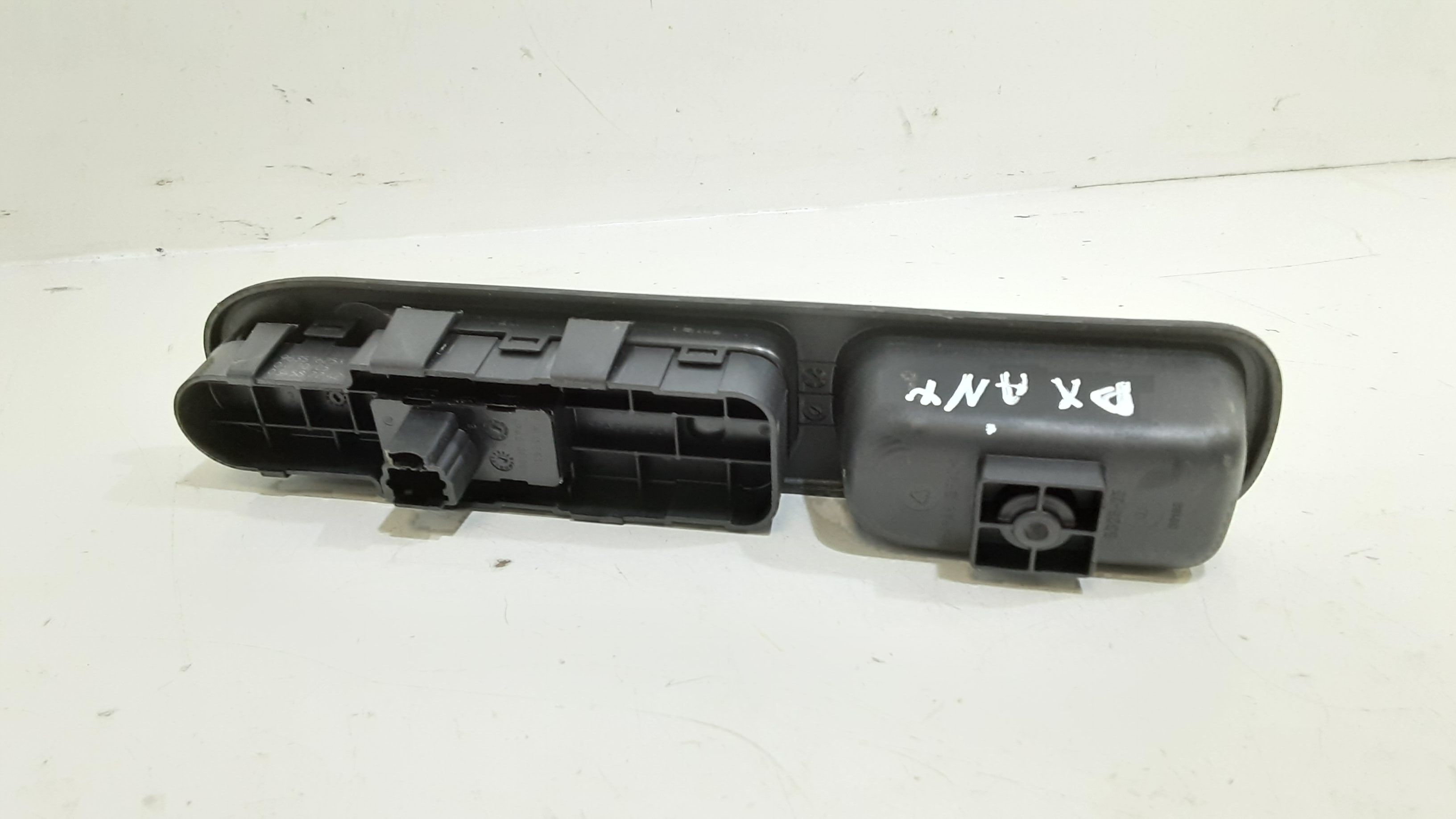 Interruttore Alzacristalli Porta Ant. Destro Usato