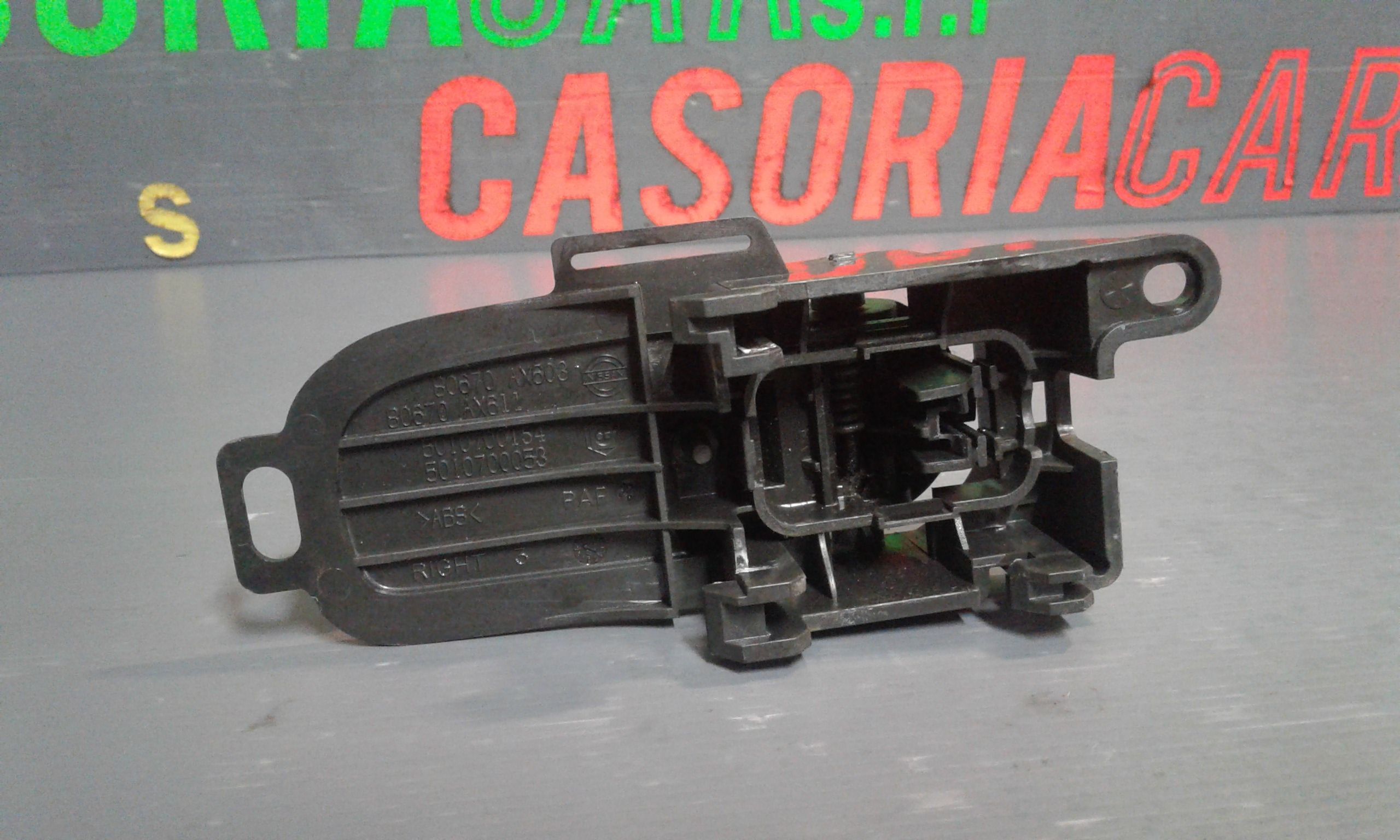 Maniglia Int. Apertura Porta Ant. Destro Usato