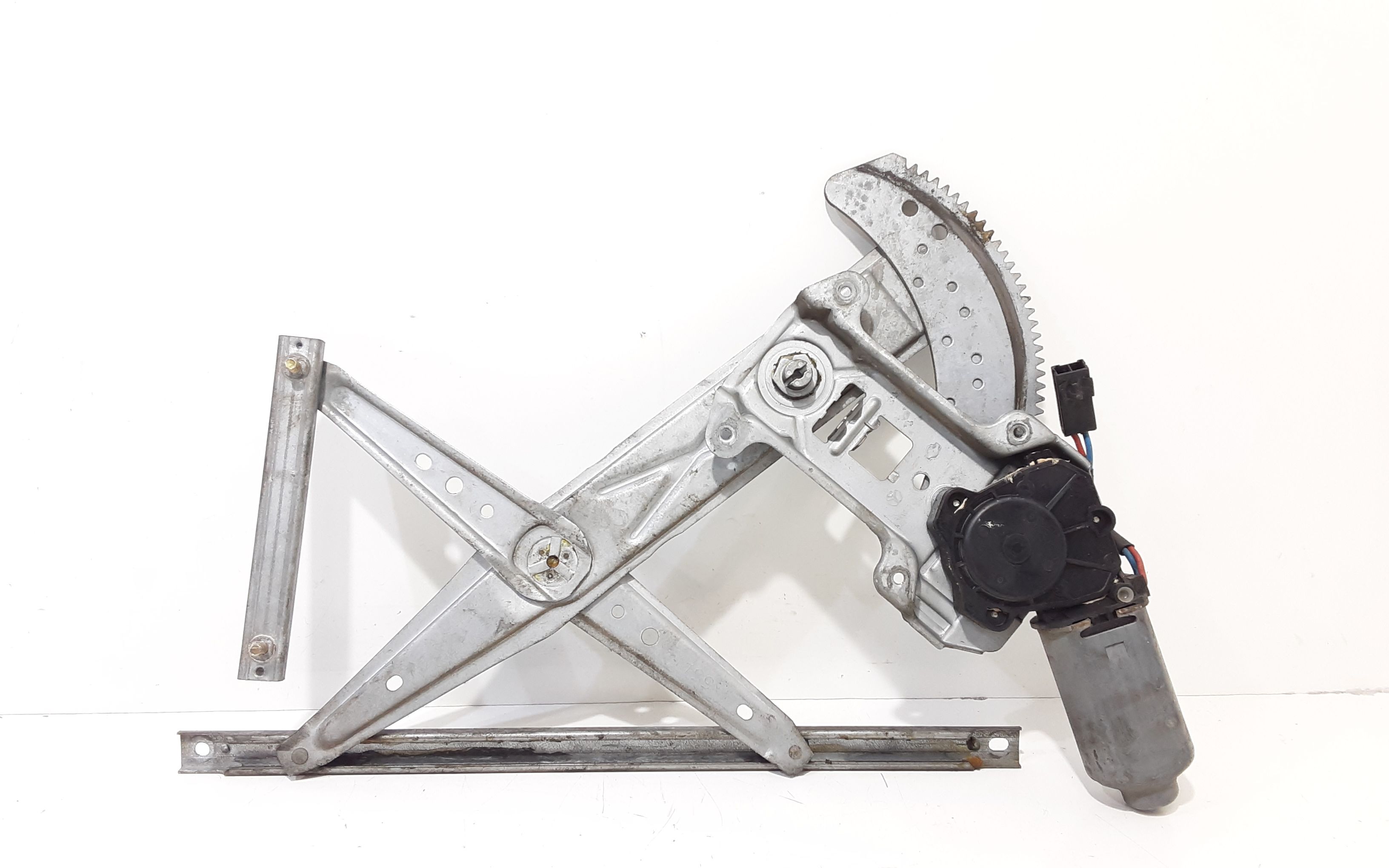 Alzacristallo Porta Ant. Destro 807005F600 Usato