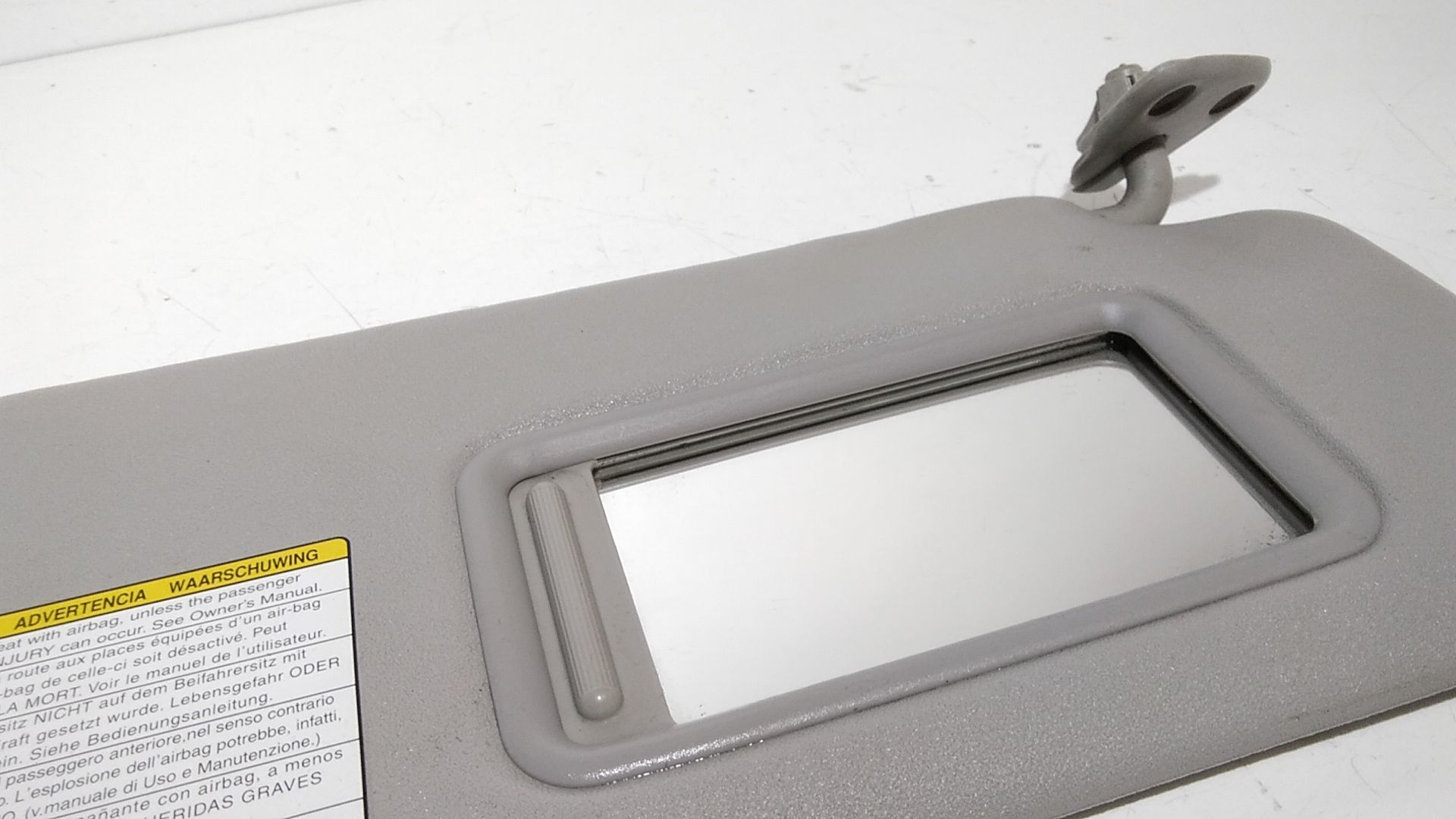 Aletta Parasole Parabrezza Destro 74320B1050B1 Usato