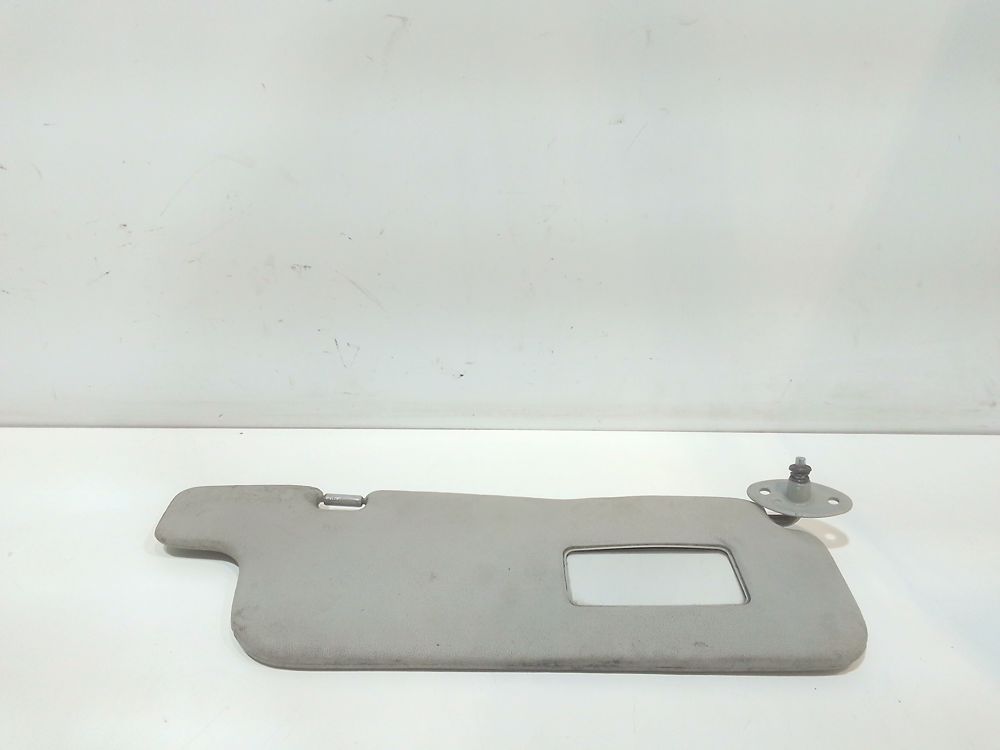 Aletta Parasole Parabrezza Destro 743100D011B0 Usato