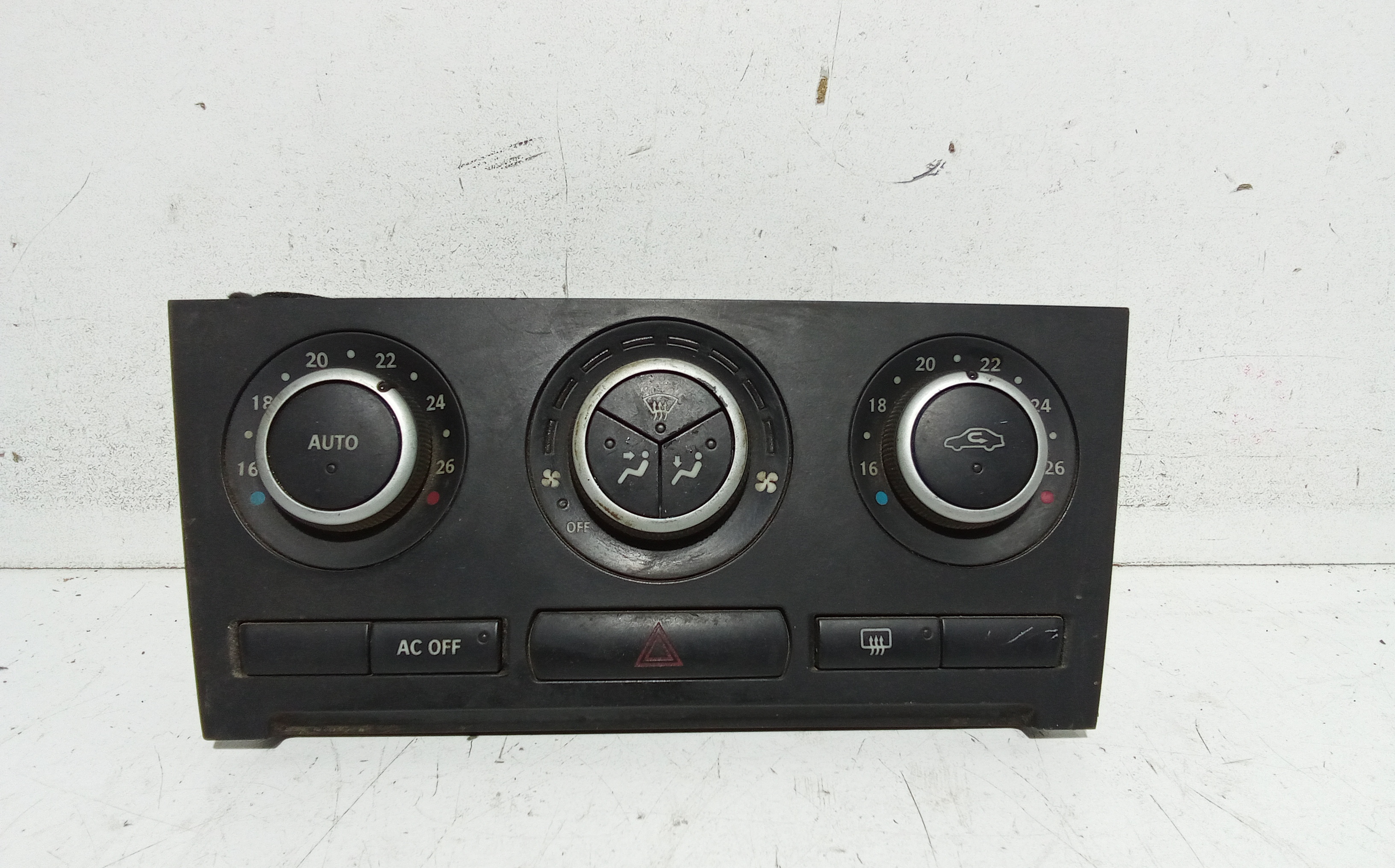 Blocco Comando Climatizzazione 12767390 Usato