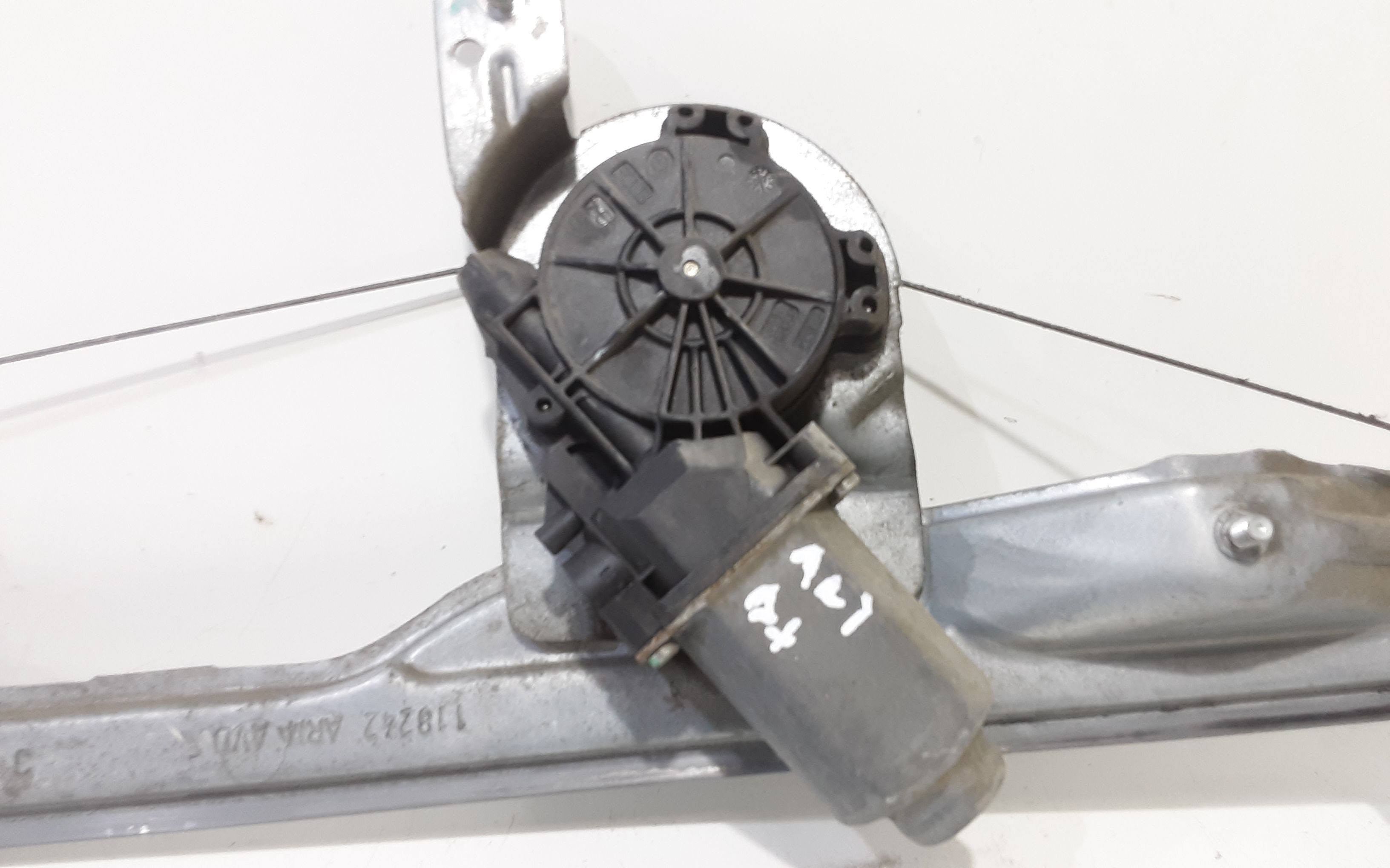 Alzacristallo Porta Ant. Destro Usato