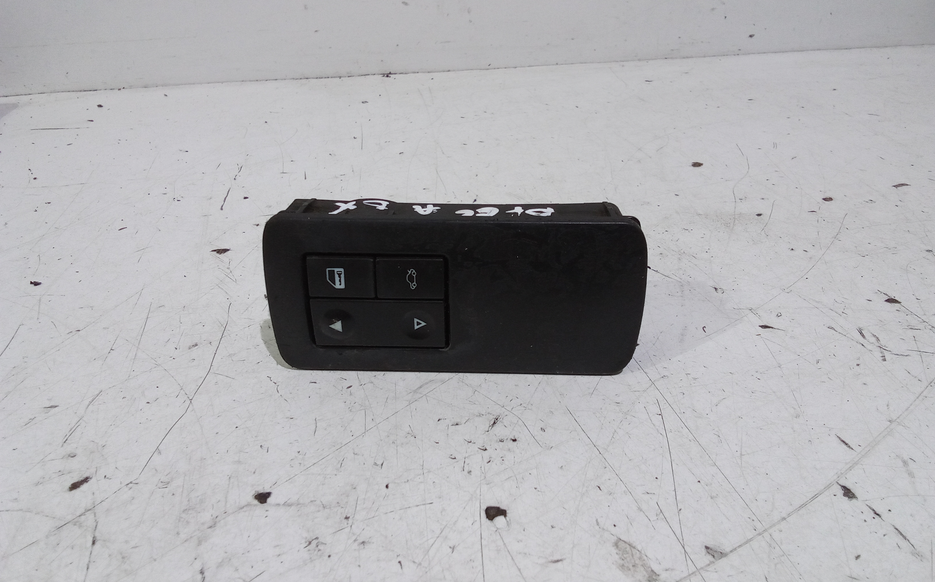 Interruttore Alzacristalli Porta Ant. Destro Usato