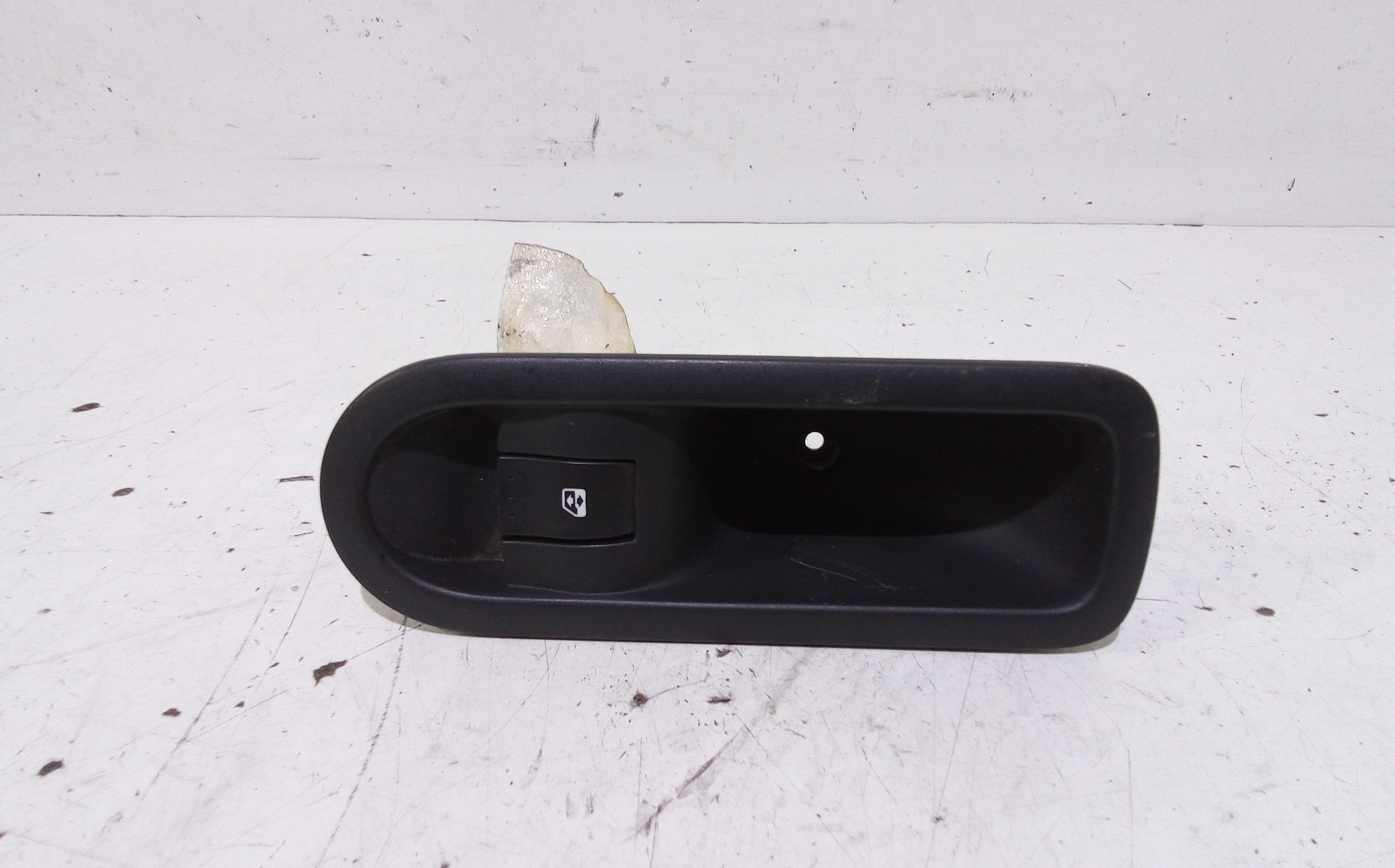 Interruttore Alzacristalli Porta Post. Sinistro Usato