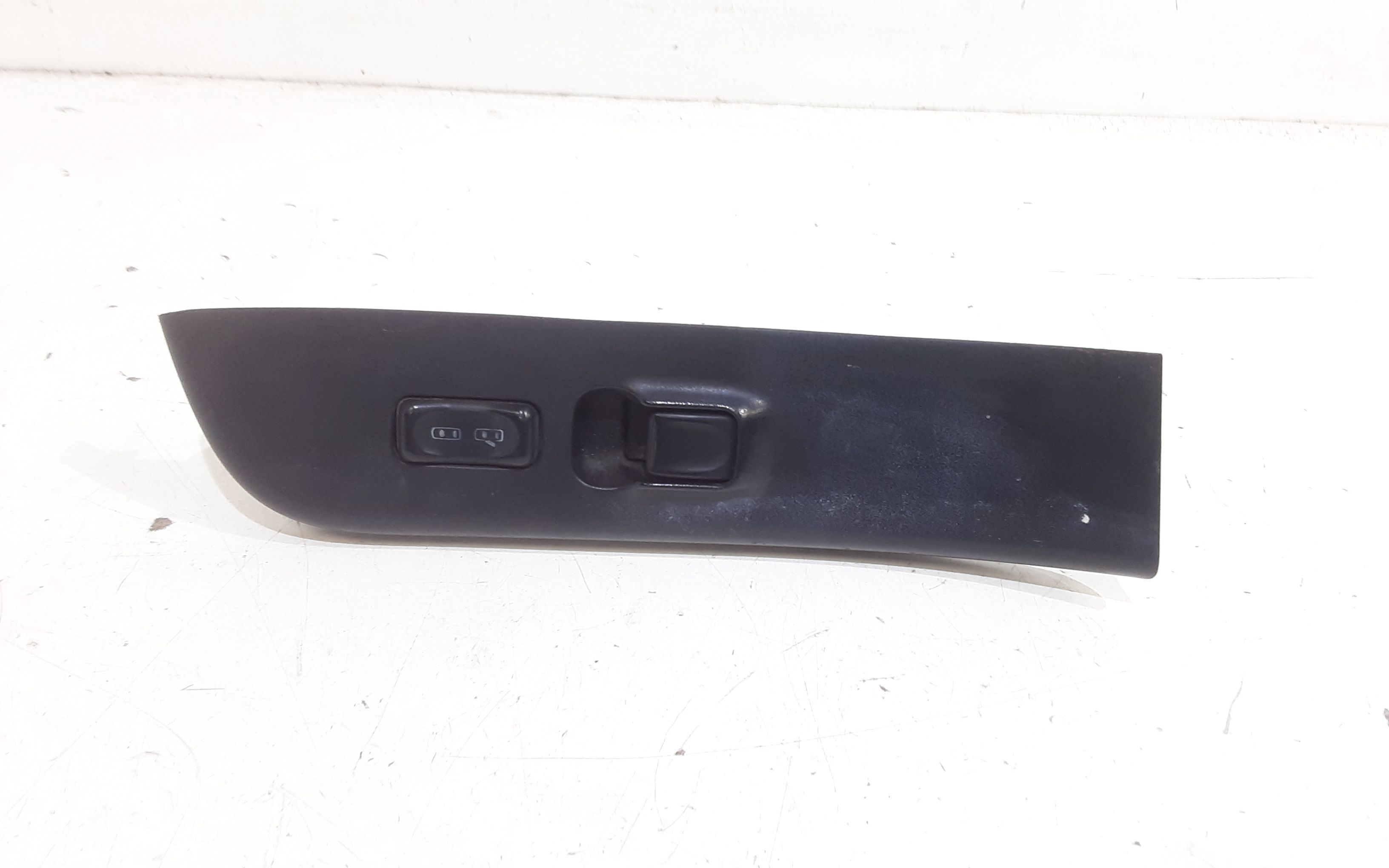 Interruttore Alzacristalli Porta Ant. Destro Usato