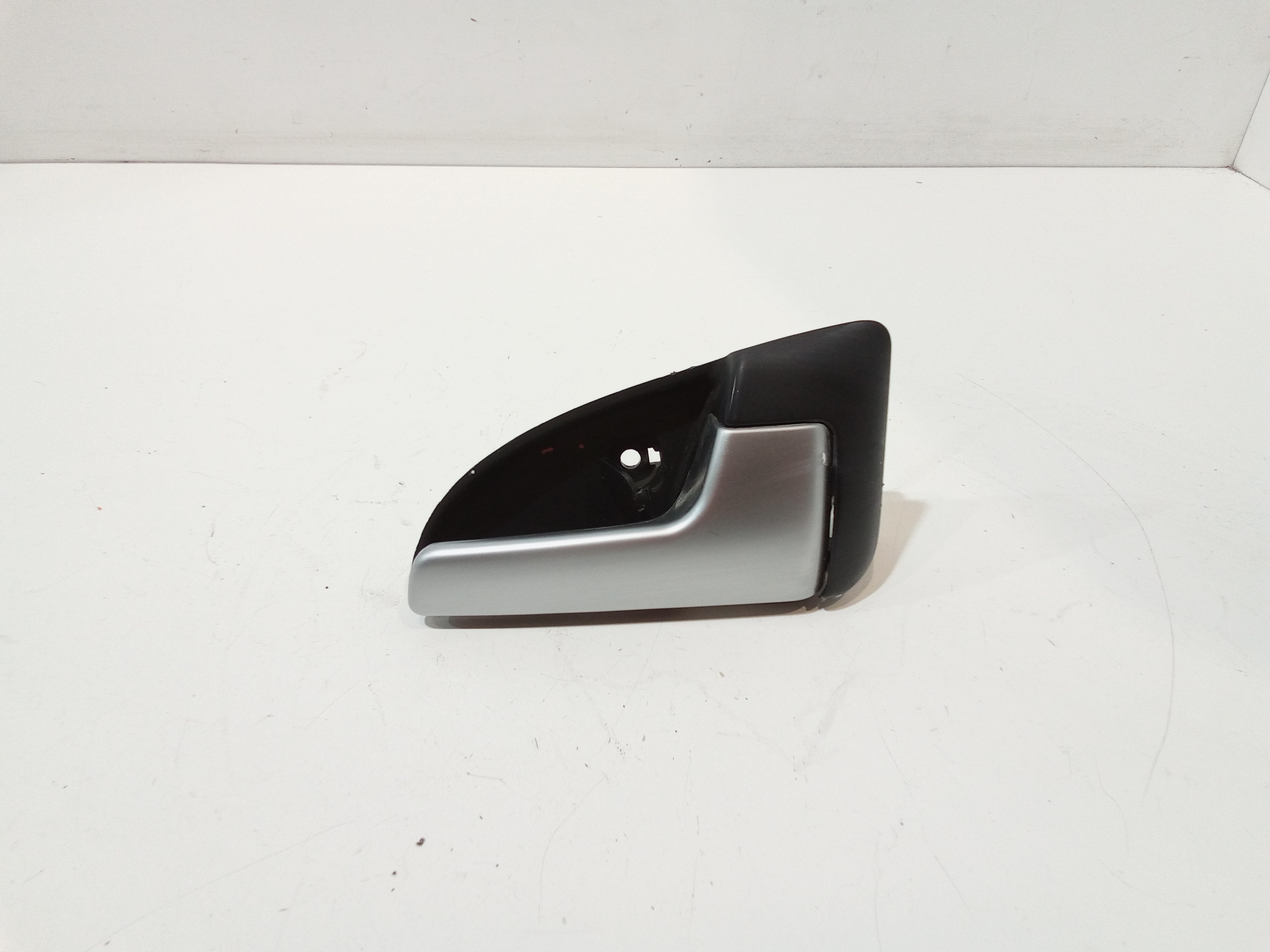 Maniglia Int. Apertura Porta Ant. Destro Usato