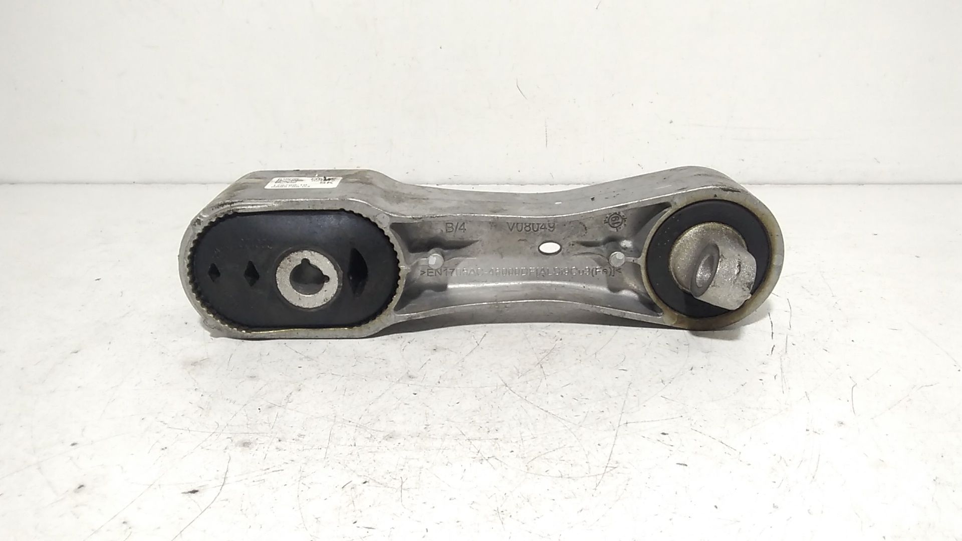 Piastra Alloggiamento Supporto Motore (Con Eventuale Bielletta O Tirante Associato) Usato