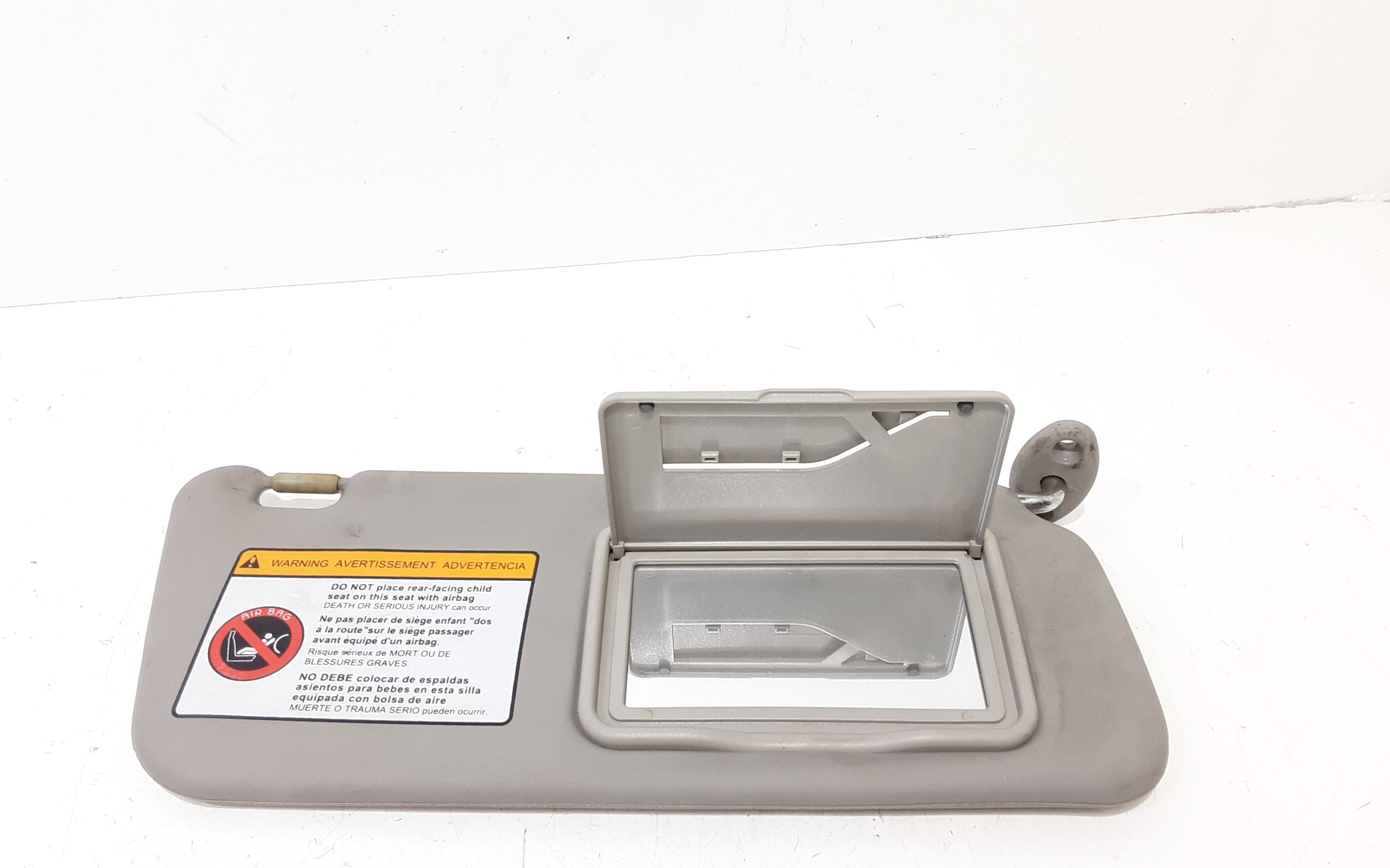 Aletta Parasole Parabrezza Destro 96658514 Usato