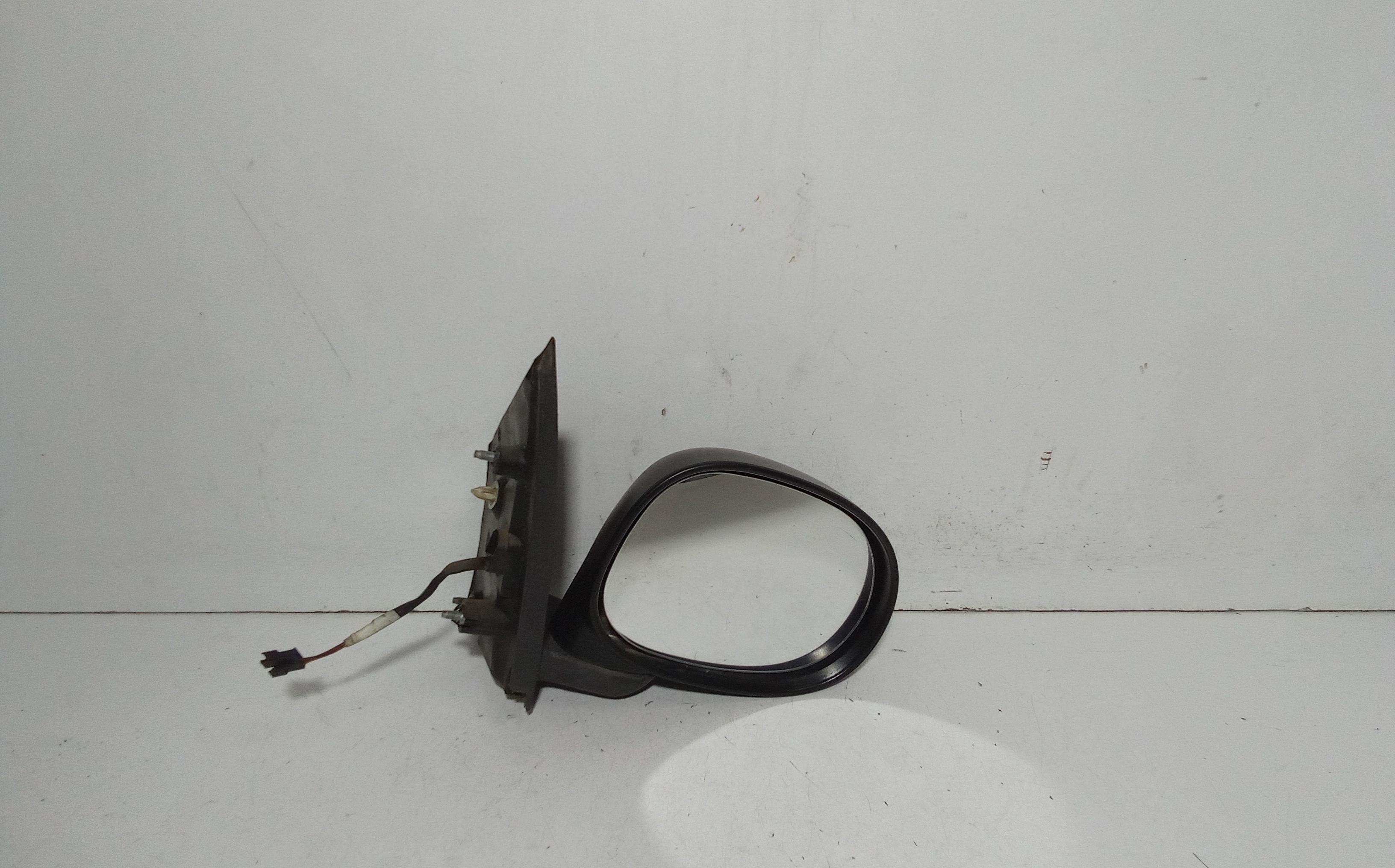 Retrovisore Est. Destro Usato