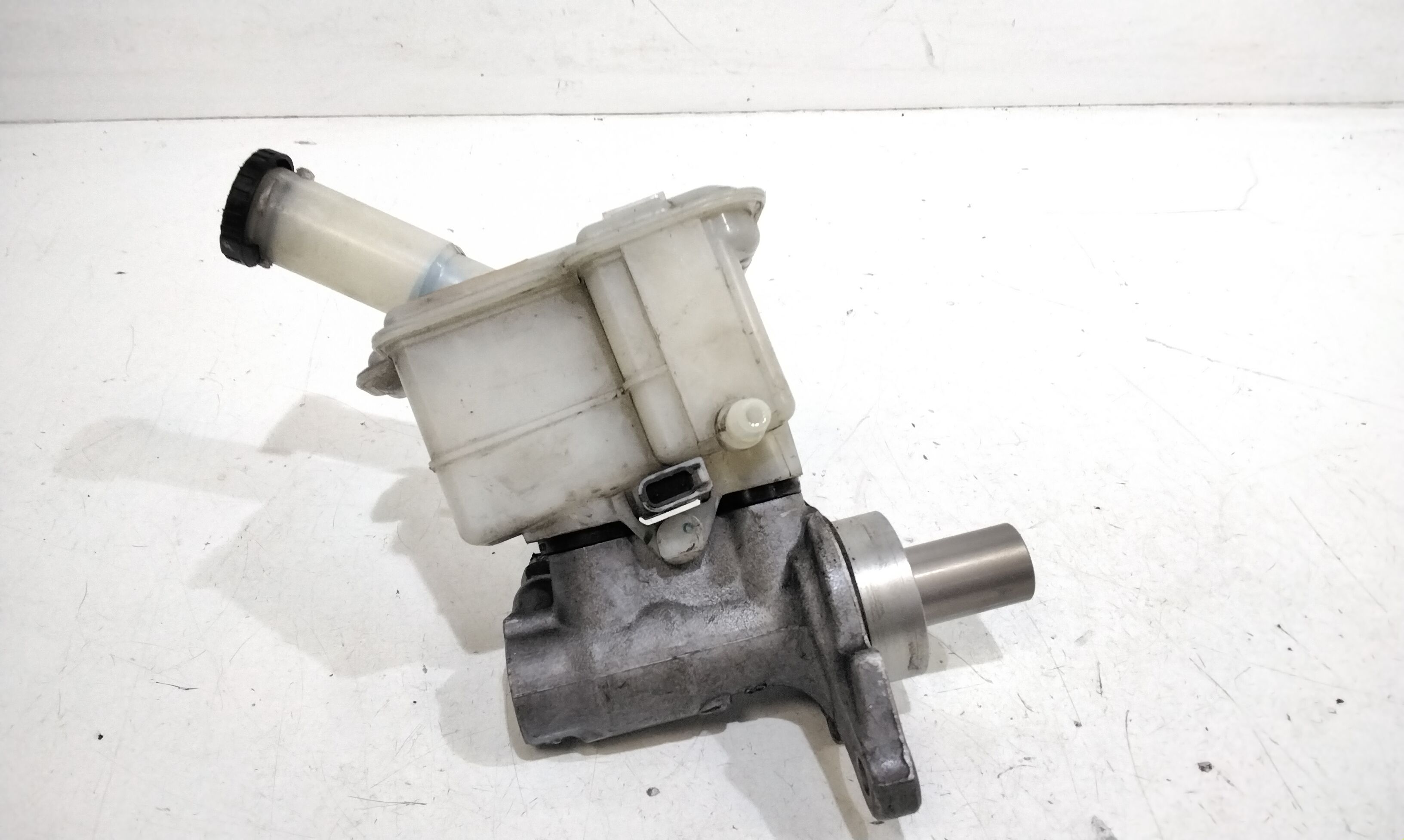 Pompa Comando Freni D60101HB2B Usato