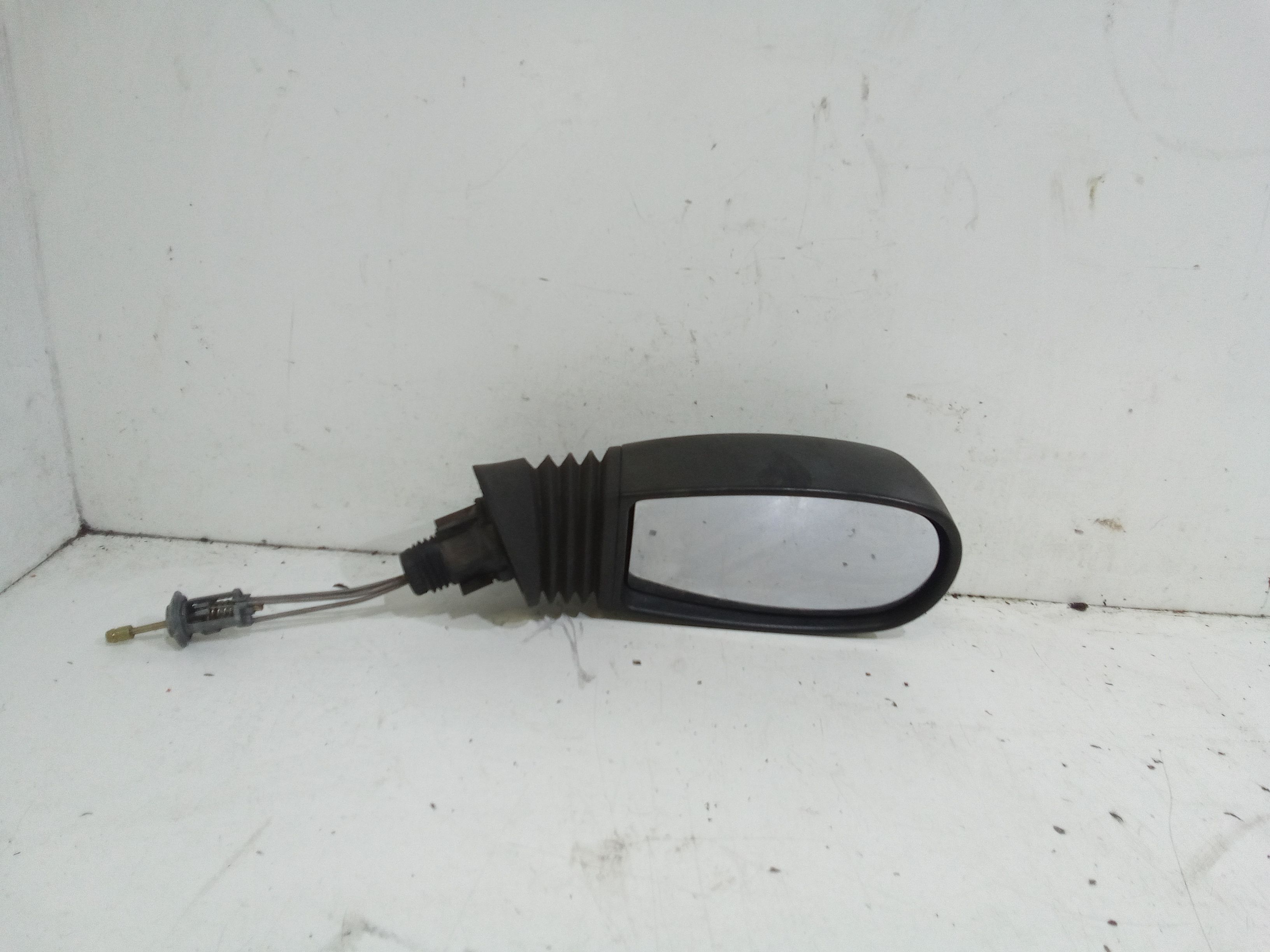 Retrovisore Est. Destro 735310073 Usato