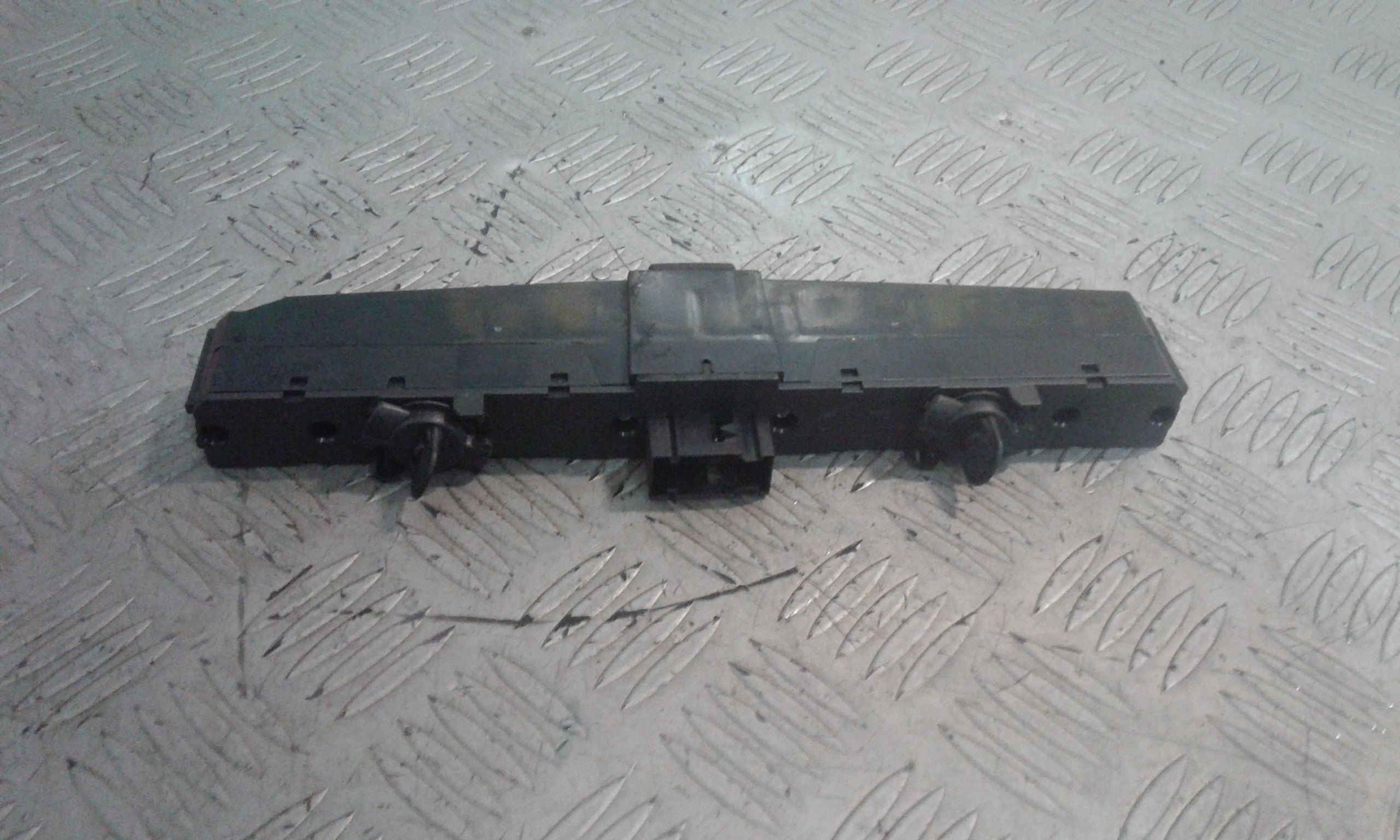 Blocco Comandi Multifunzioni 13129282 Usato