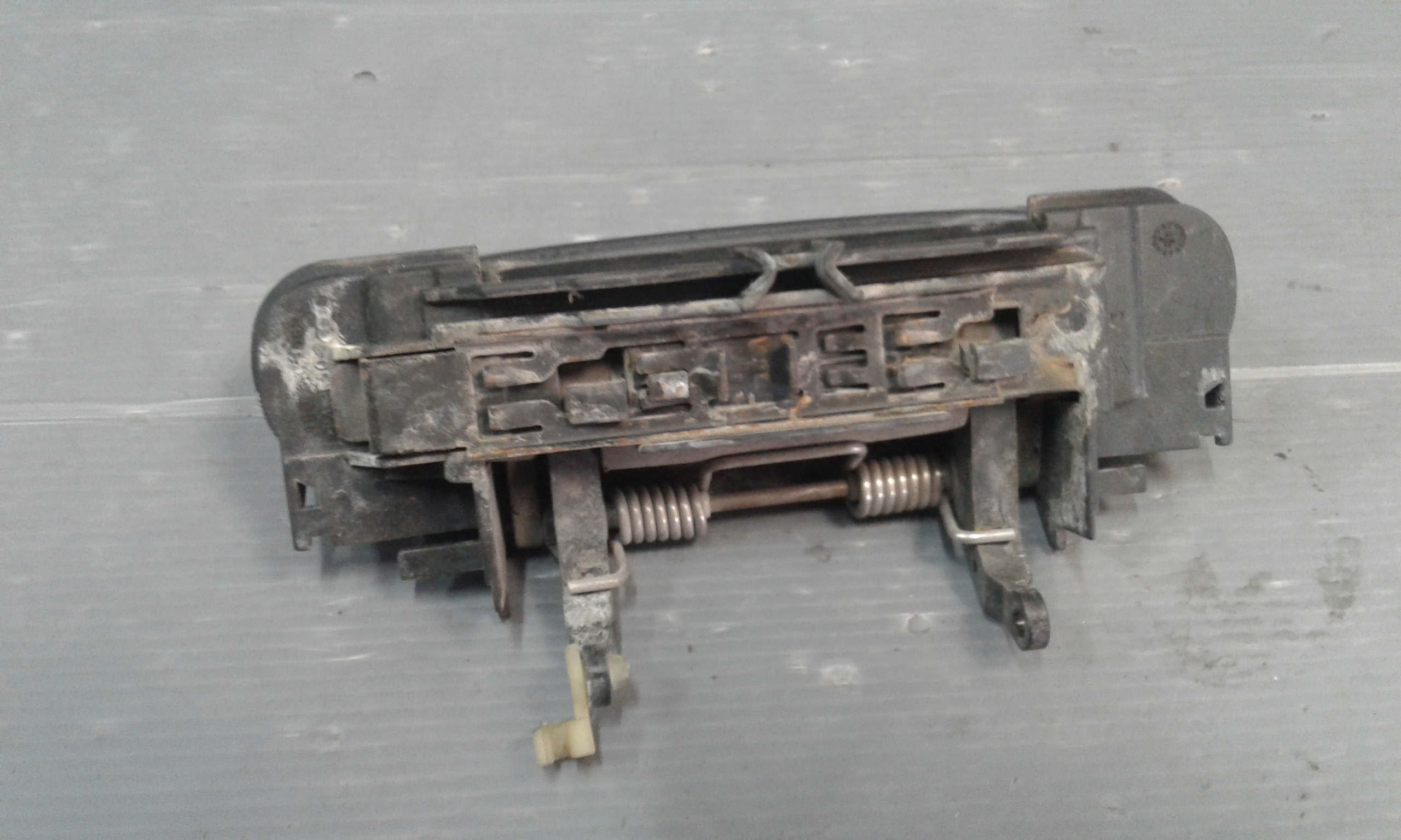 Maniglia Porta Post. Destro 8E0839207 Usato