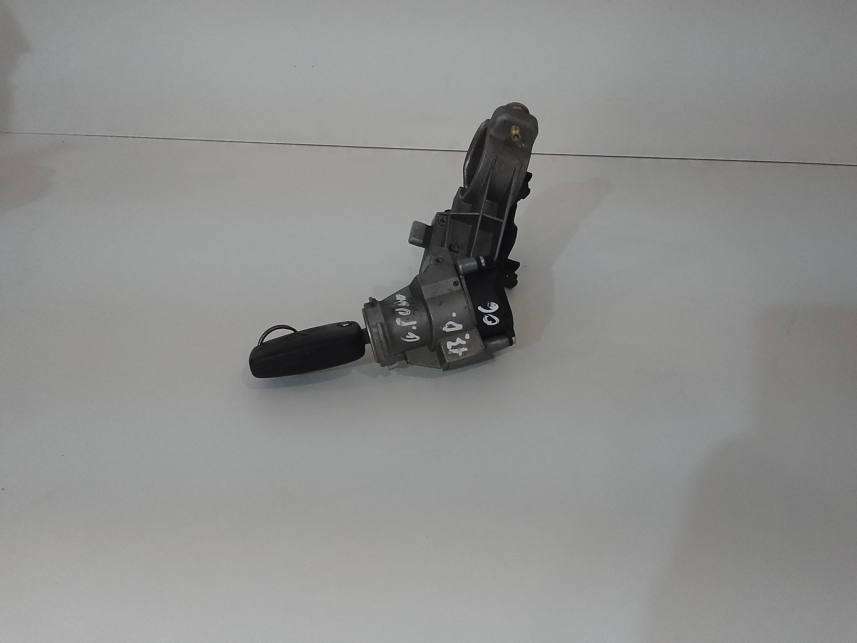 Commutatore Avviamento Con Cilindretti Serrature Usato