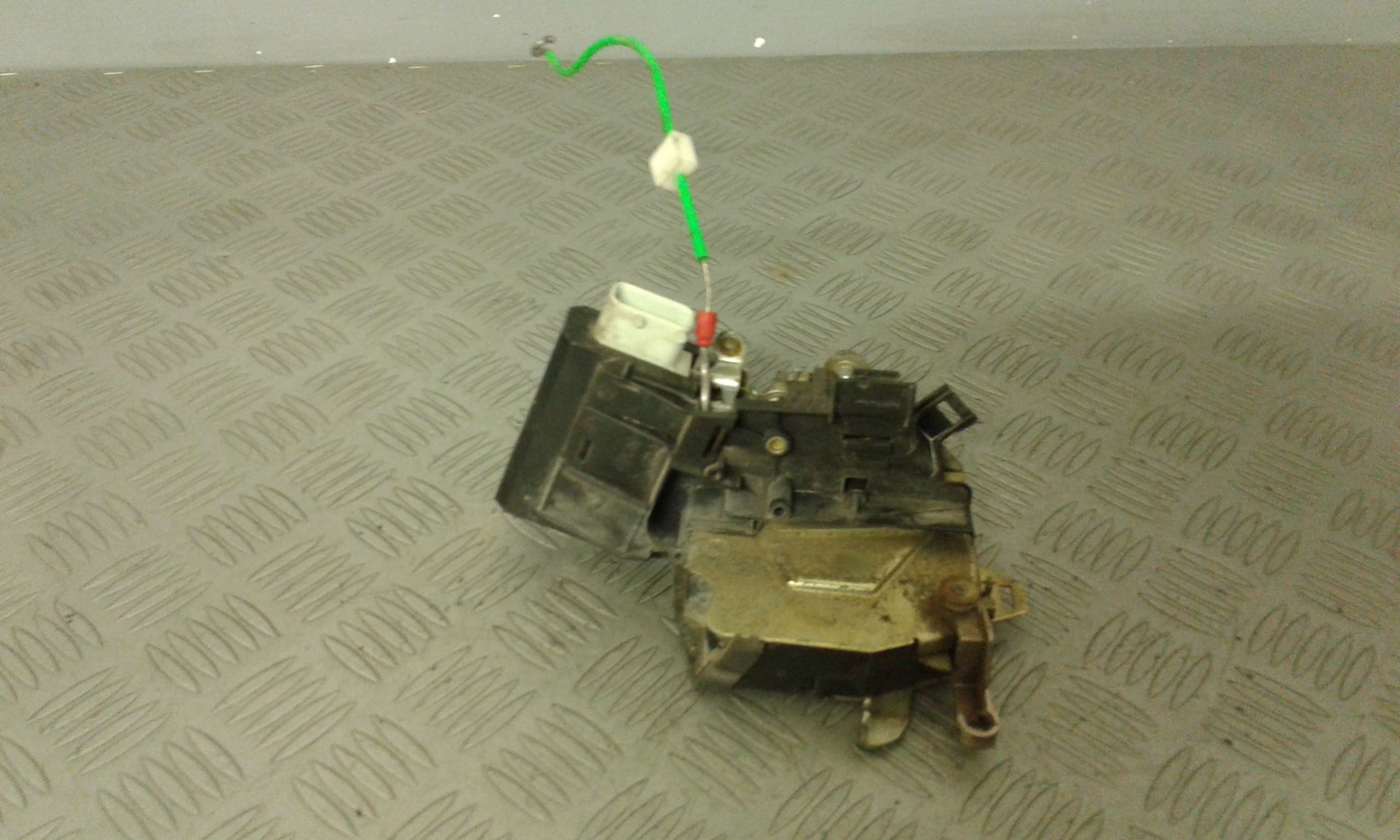 Serratura Porta Ant. Destro Usato