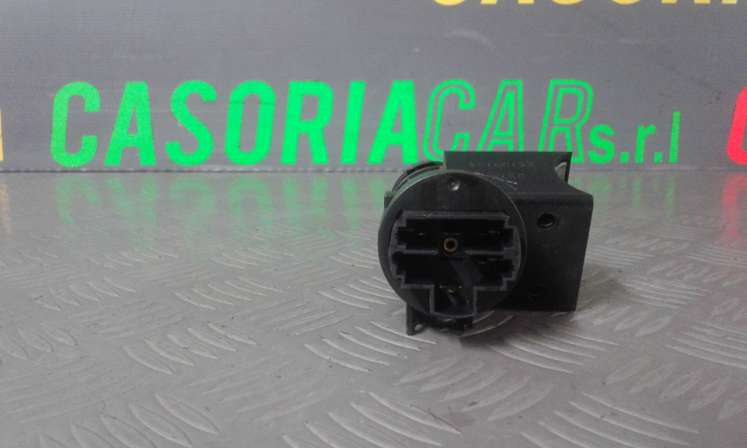 Commutatore Avviamento Con Cilindretti Serrature Usato