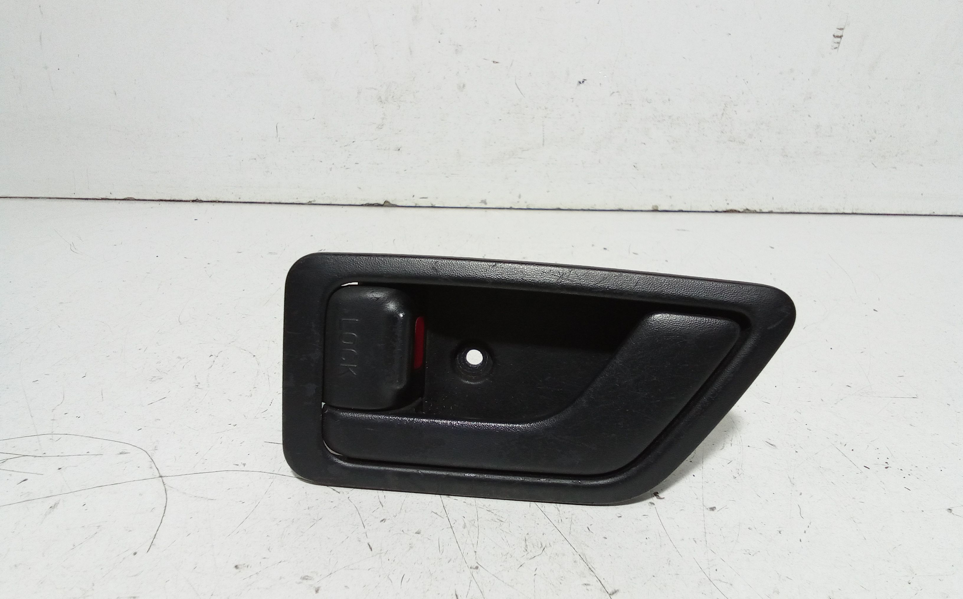 Maniglia Int. Apertura Porta Ant. Sinistro 826101C000BJ Usato