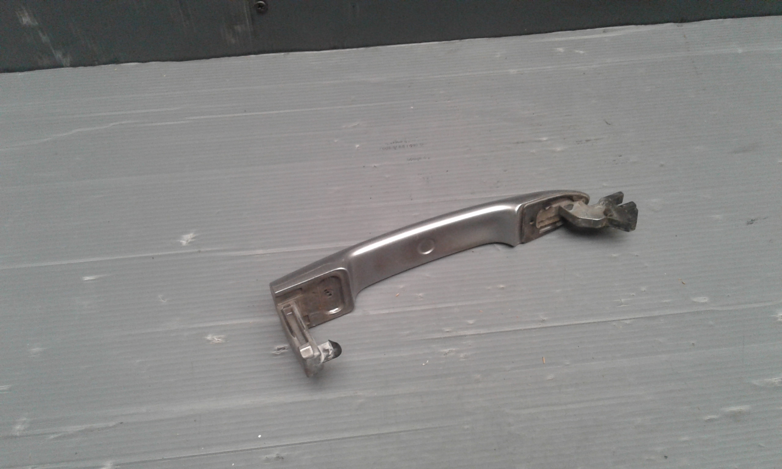 Maniglia Porta Ant. Destro 80642AV600 Usato