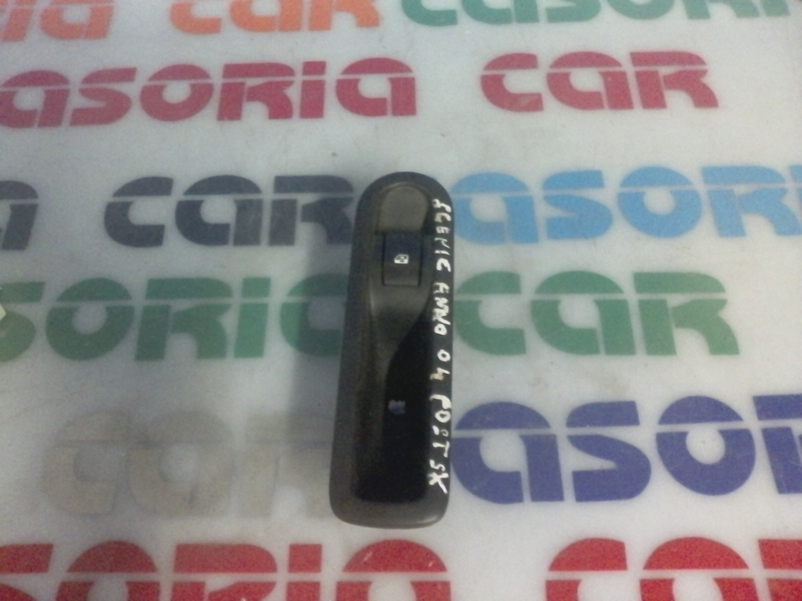 Interruttore Alzacristalli Porta Post. Sinistro 8200220507 Usato