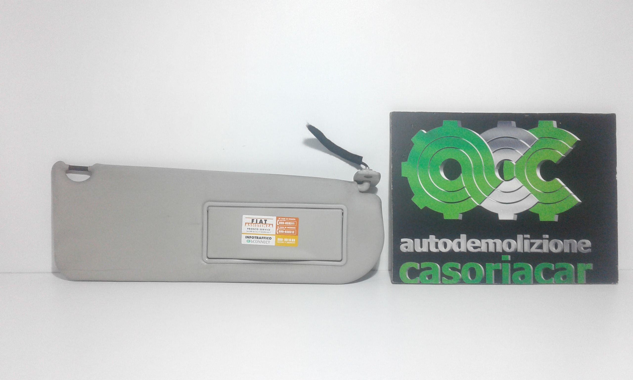 Aletta Parasole Parabrezza Destro 9467252077 Usato