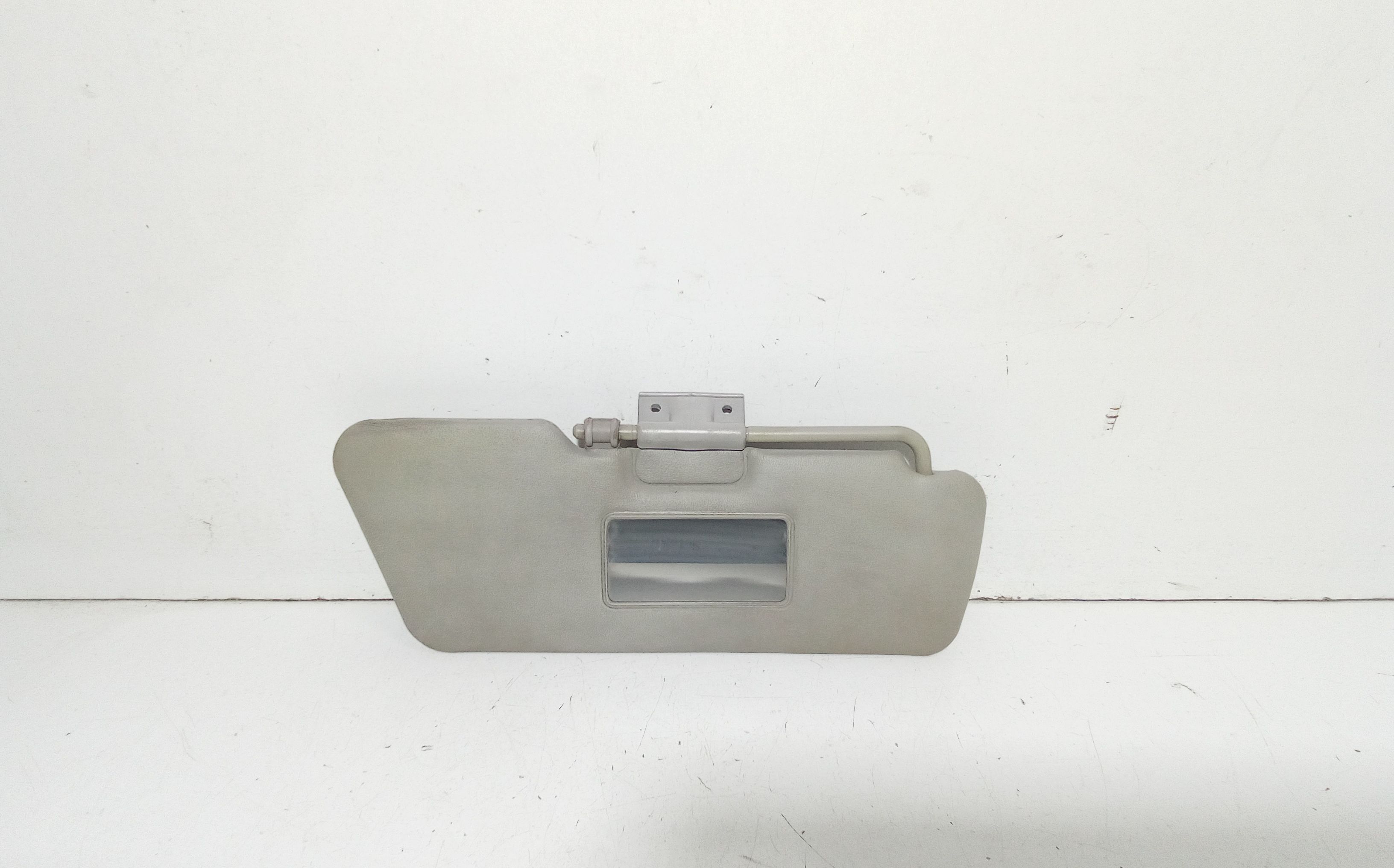 Aletta Parasole Parabrezza Destro 735244339 Usato