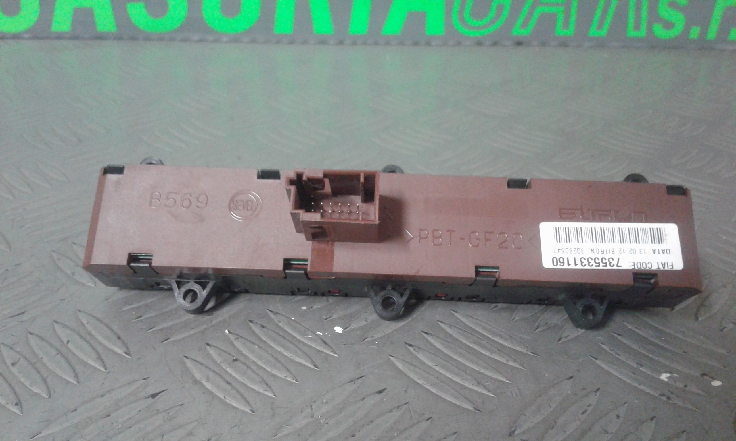 Blocco Comandi Multifunzioni 735533116 Usato