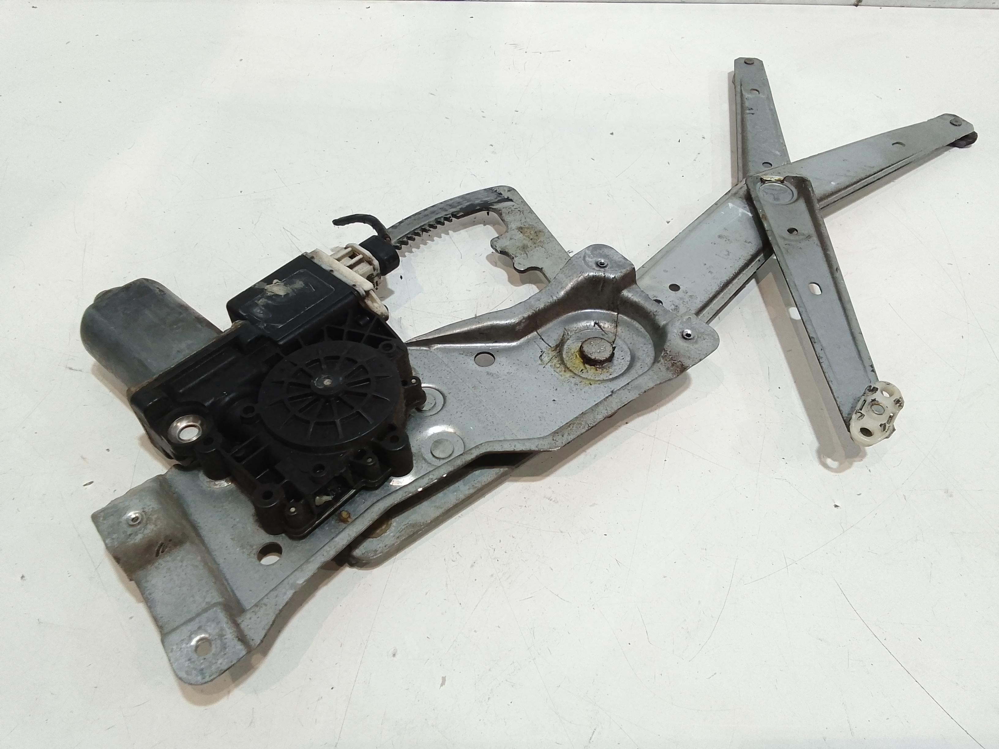 Alzacristallo Porta Ant. Sinistro 90360533 Usato