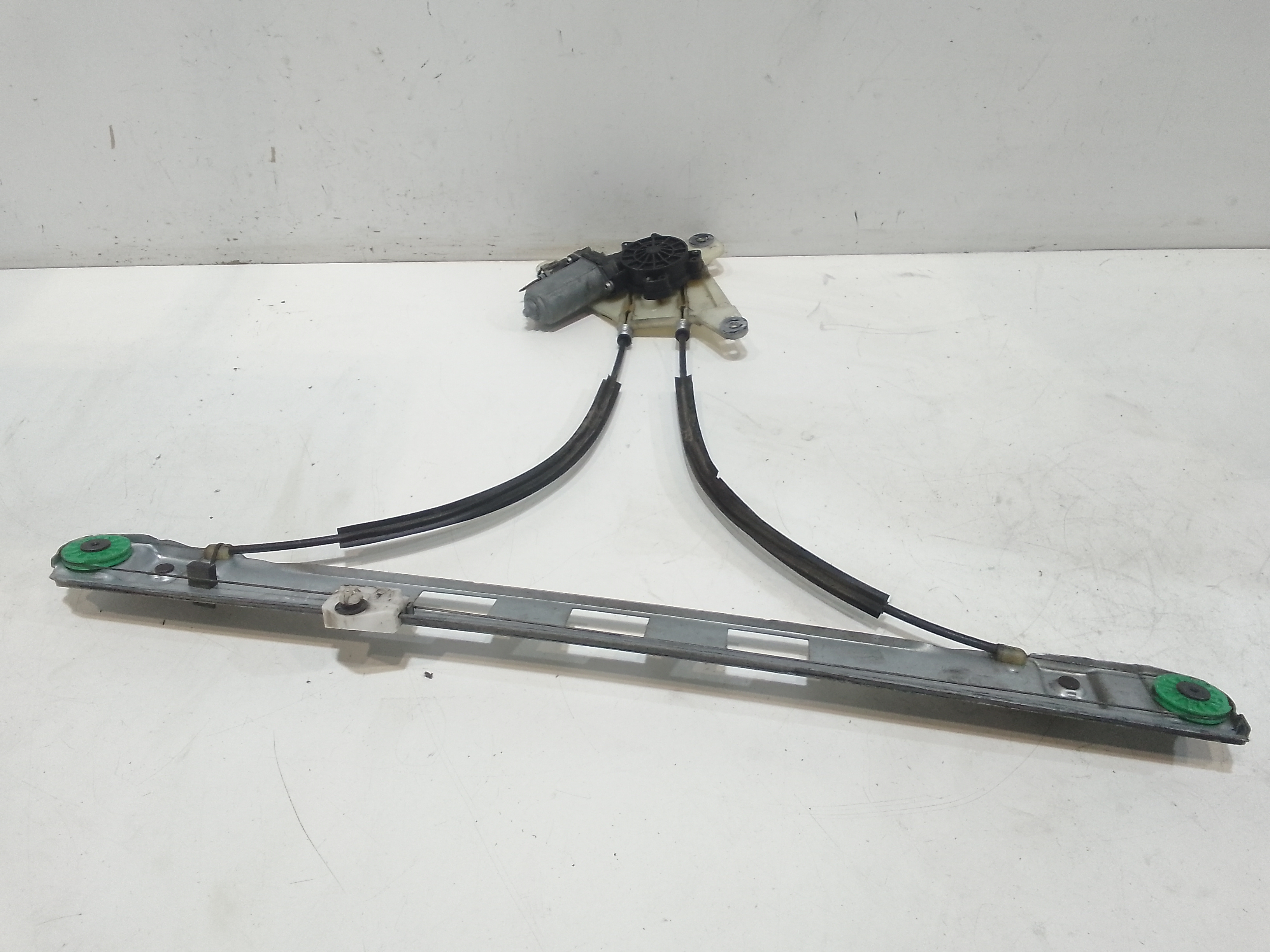 Alzacristallo Porta Ant. Sinistro 807210009R Usato