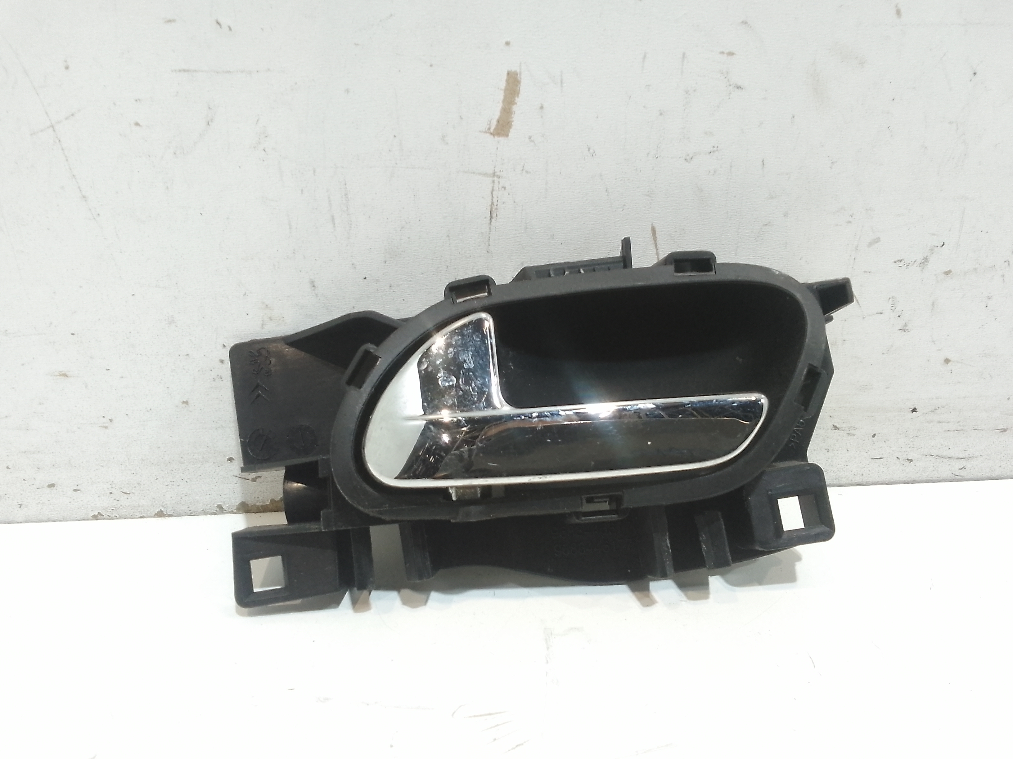 Maniglia Int. Apertura Porta Ant. Sinistro 9143T1 Usato