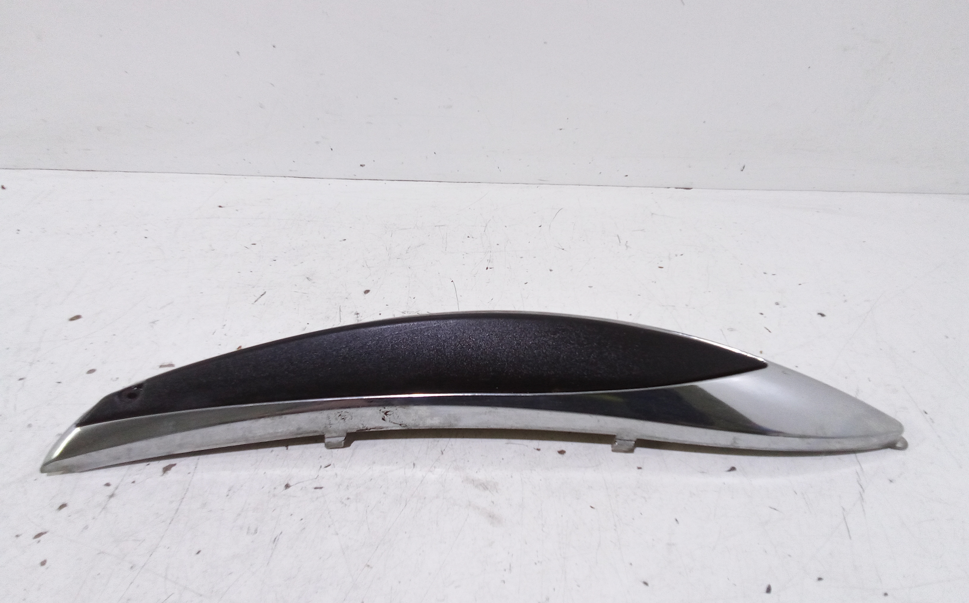 Modanatura Carena Posteriore Dx Usato