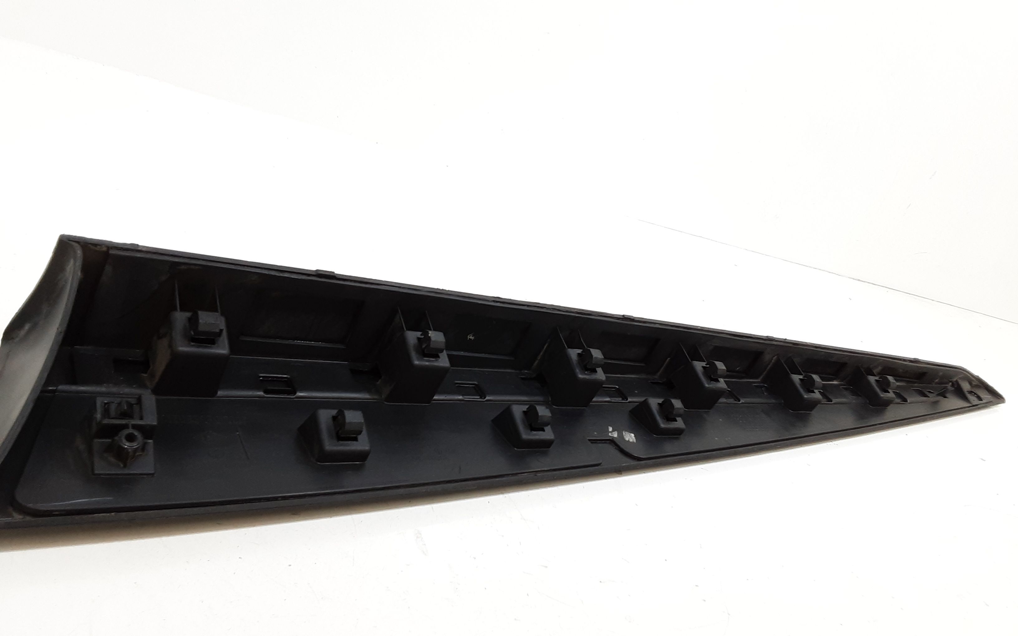 Modanatura Montante Post. Porta Ant. Destro 802842780R Usato