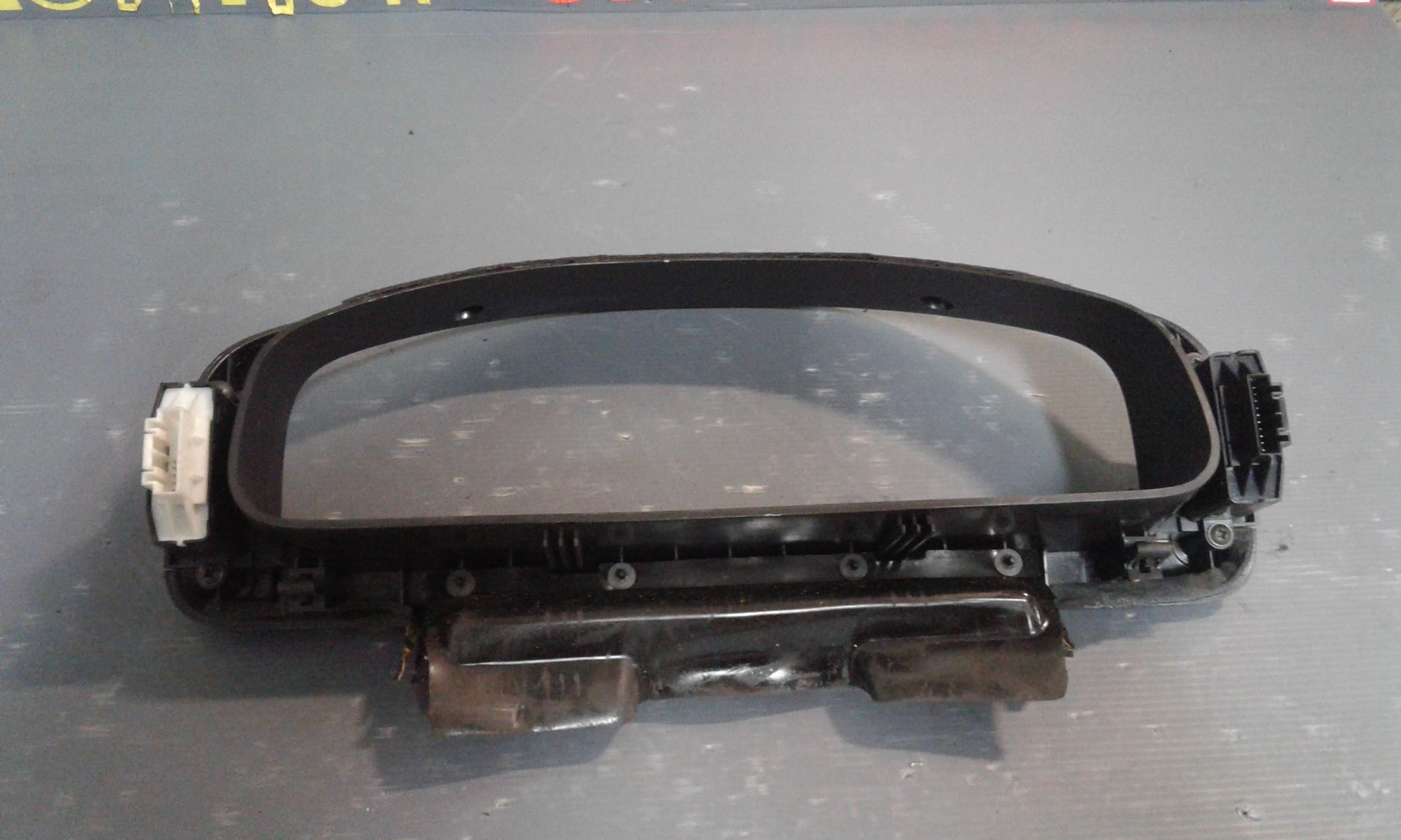 Cornice Portastrumenti Usato