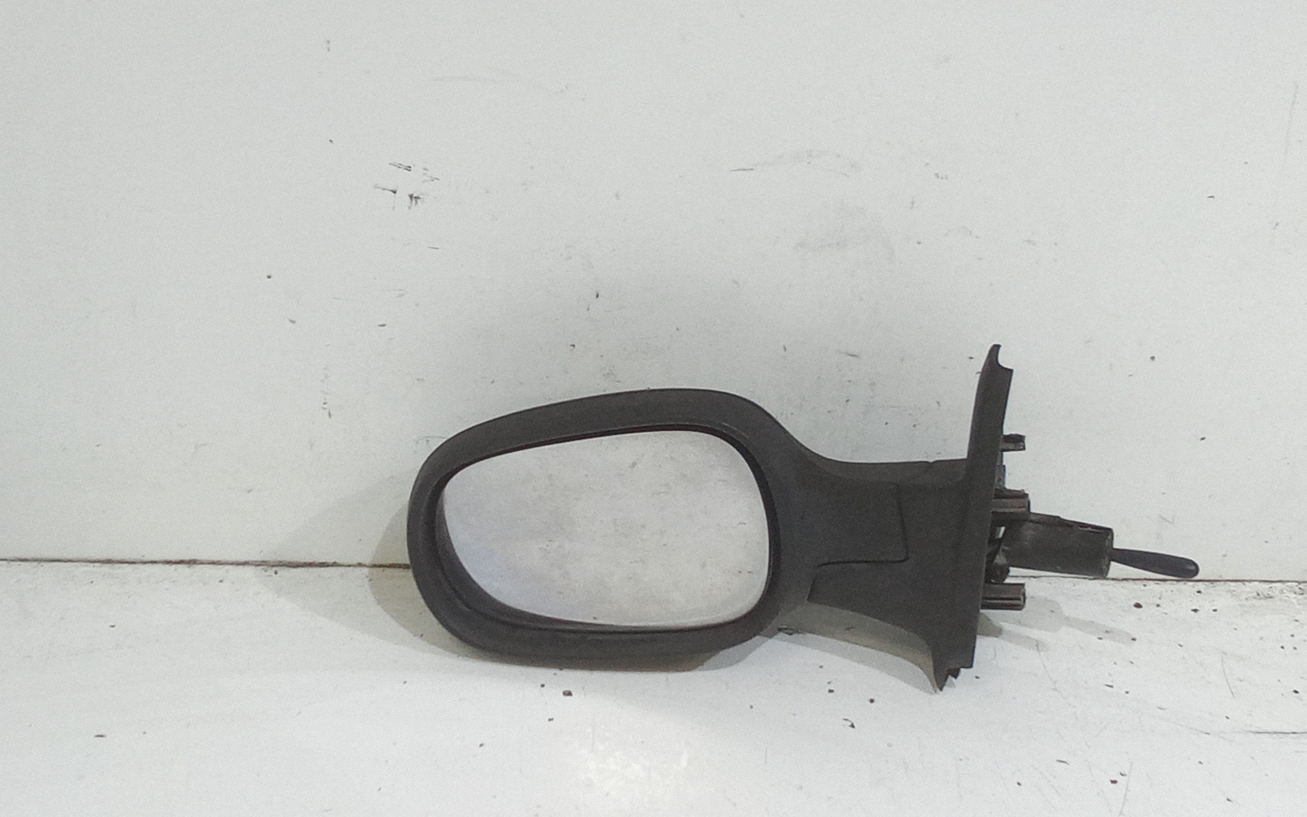 Retrovisore Est. Sinistro 963021F500 Usato