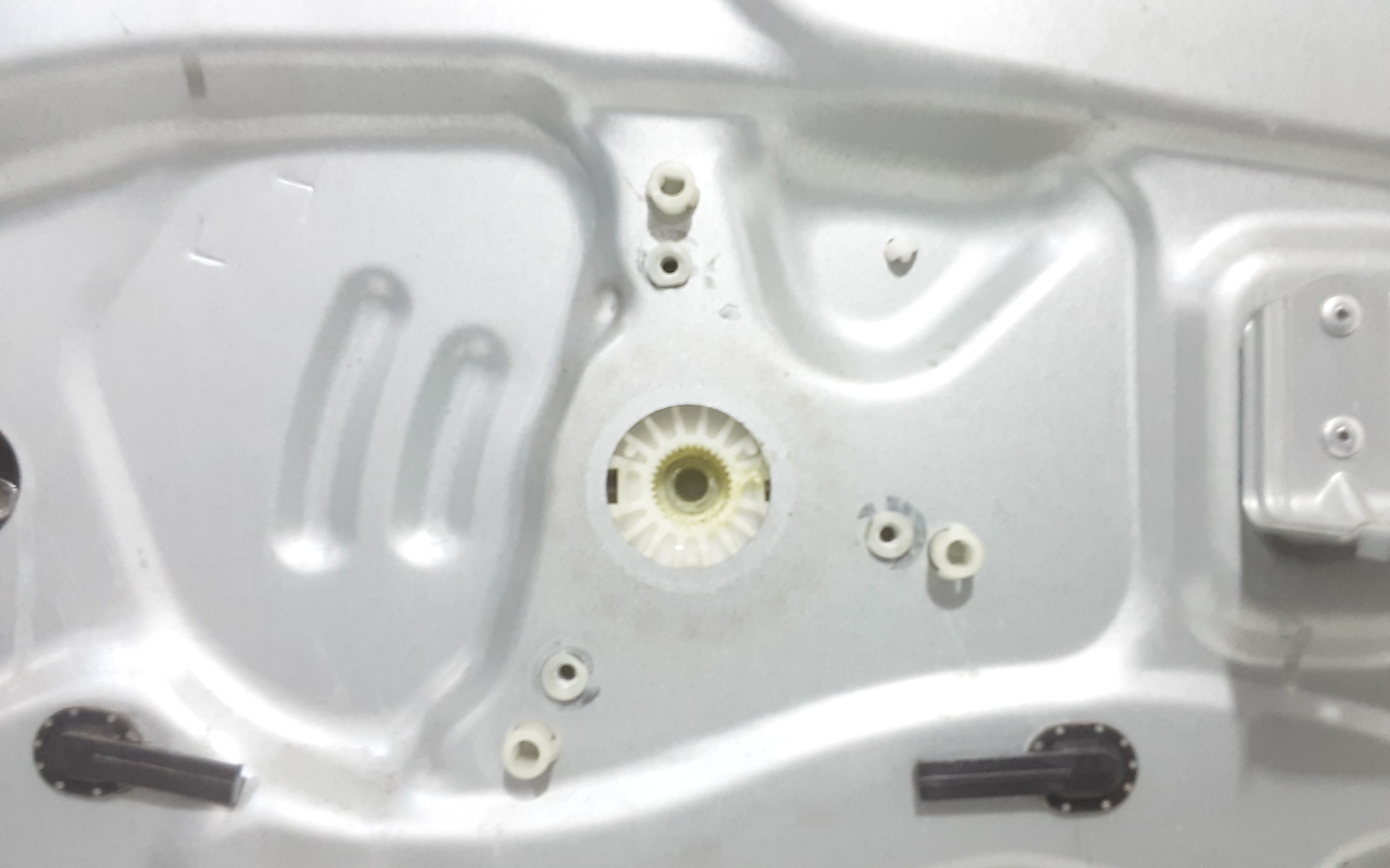 Alzacristallo Porta Ant. Destro 8240222200 Usato