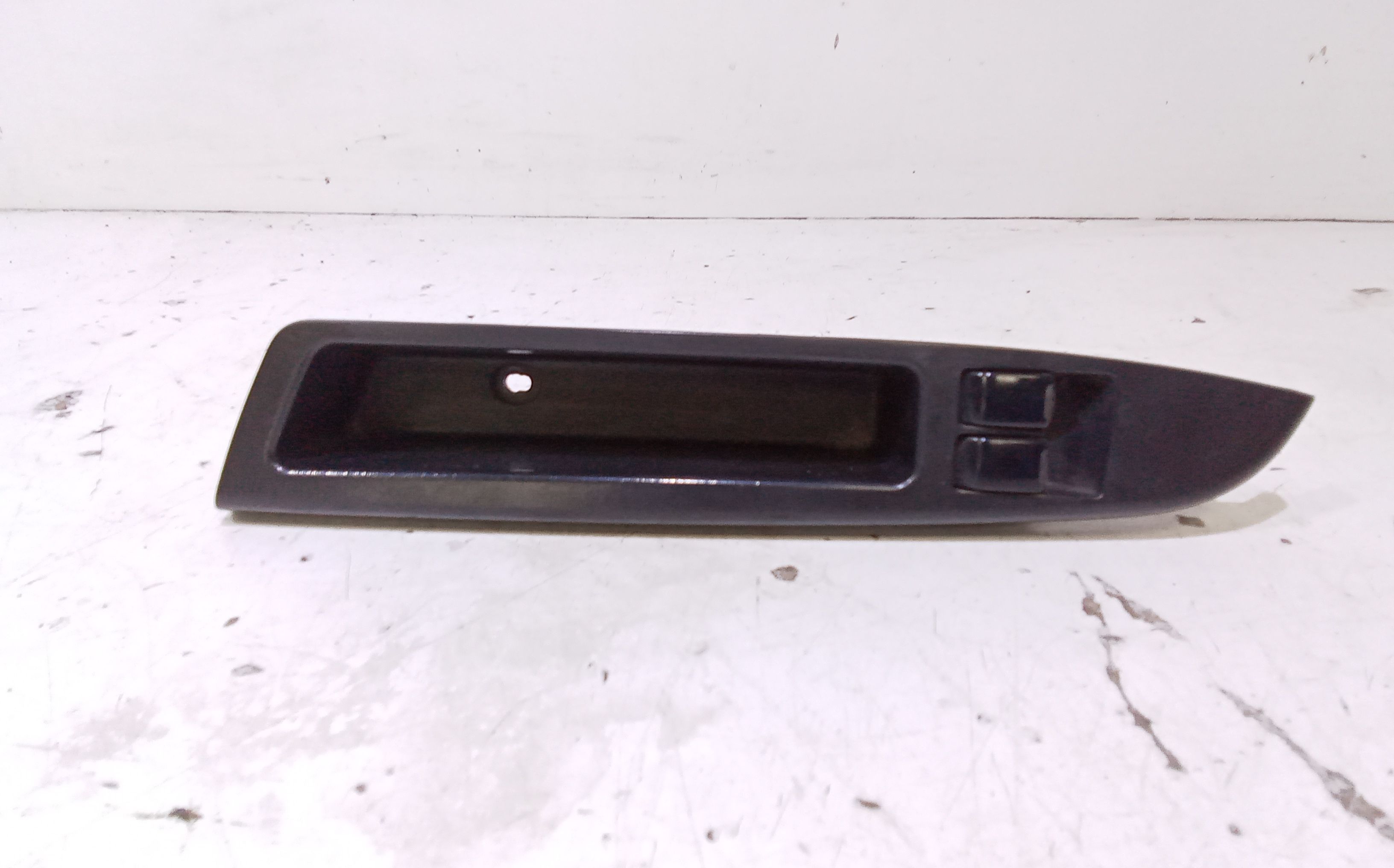 Interruttore Alzacristalli Porta Ant. Sinistro 96602501 Usato