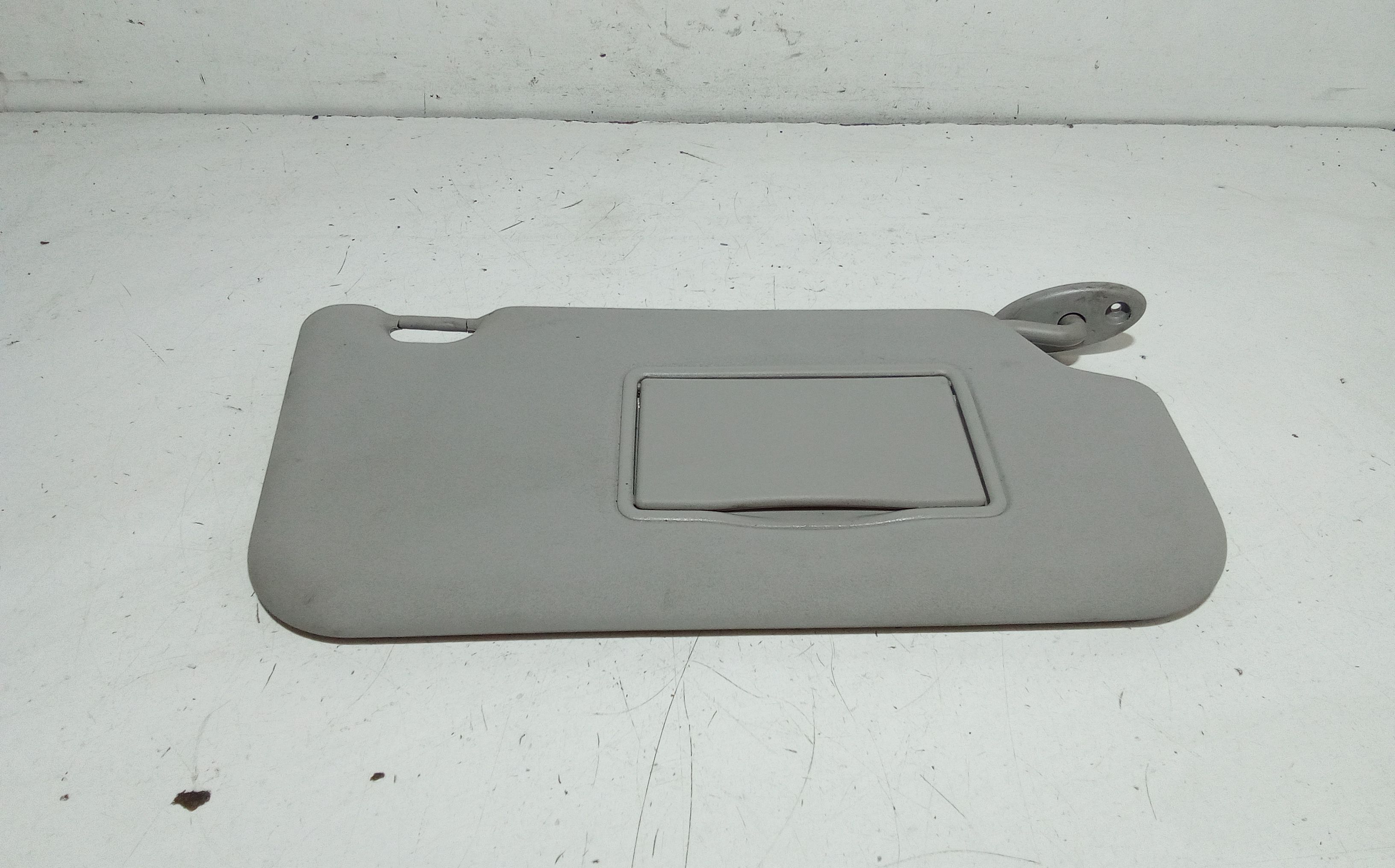 Aletta Parasole Parabrezza Destro 1222069 Usato