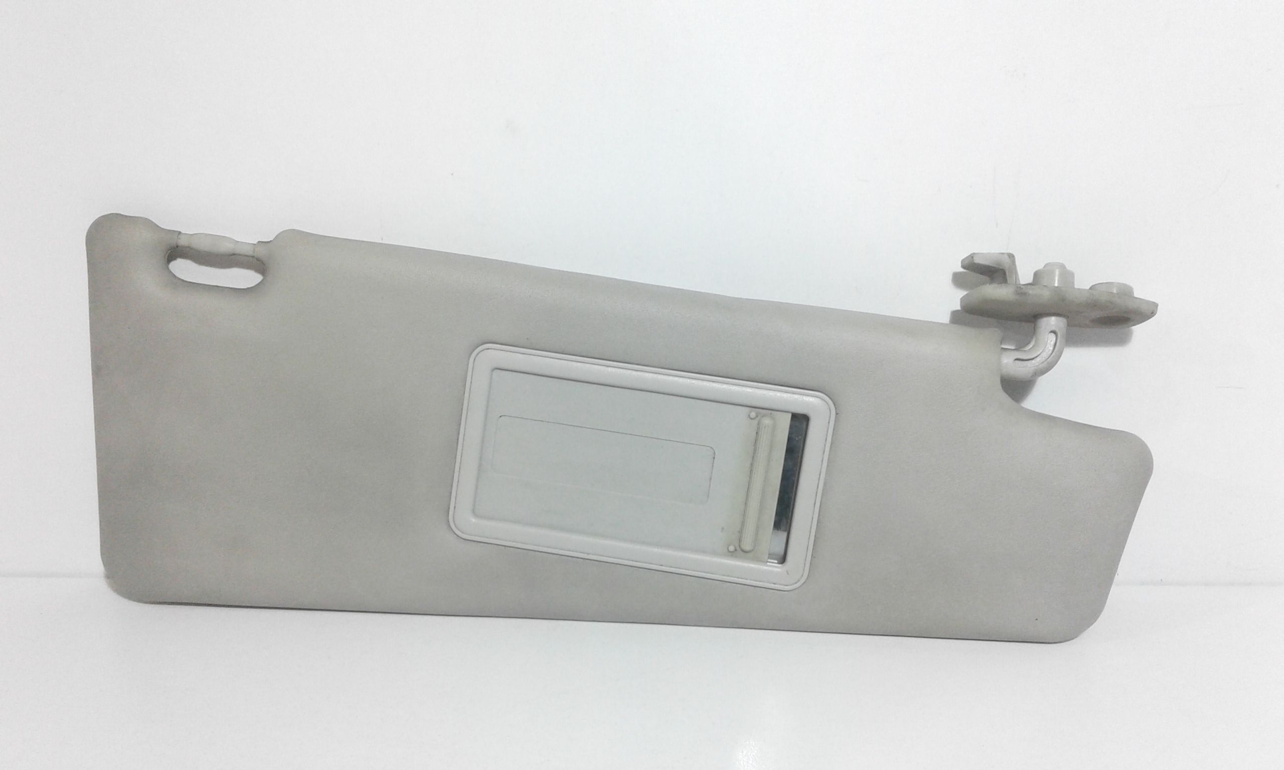 Aletta Parasole Parabrezza Destro 735361684 Usato