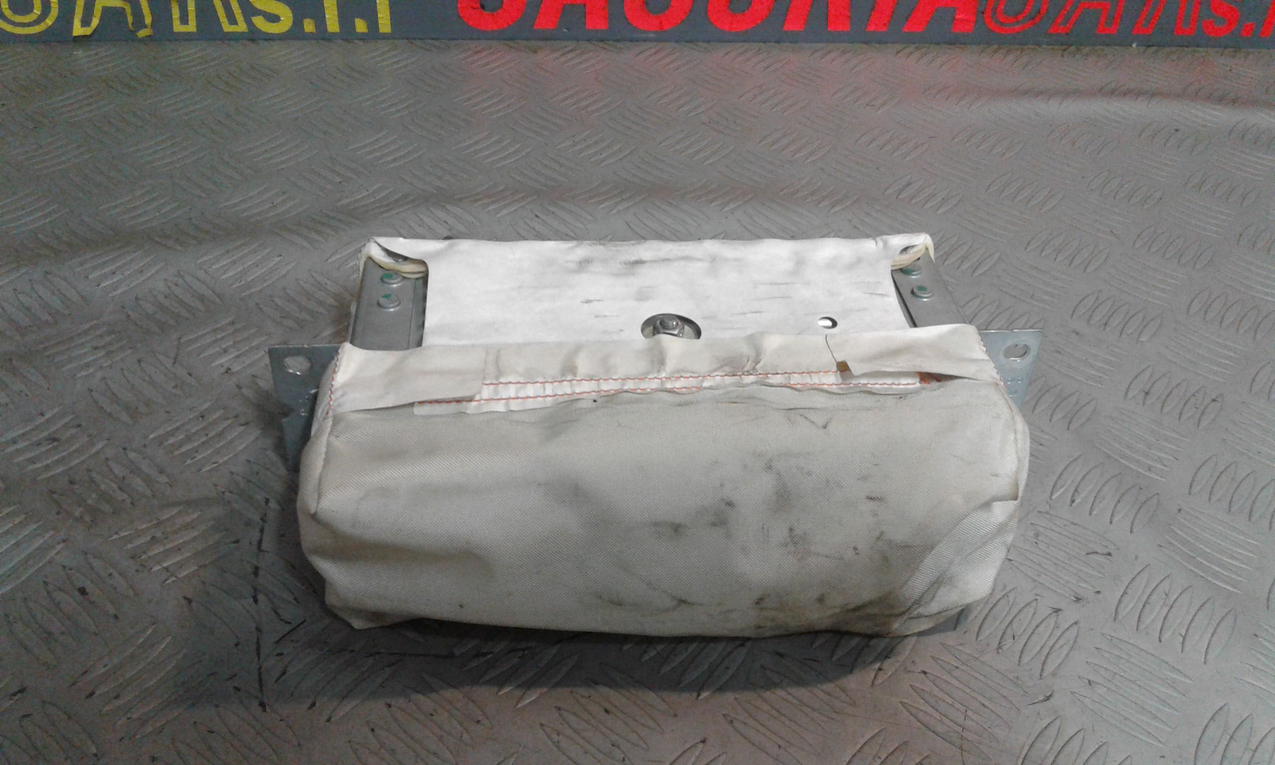 Dispositivo Airbag Lato Passeggero 8Z0880204B Usato