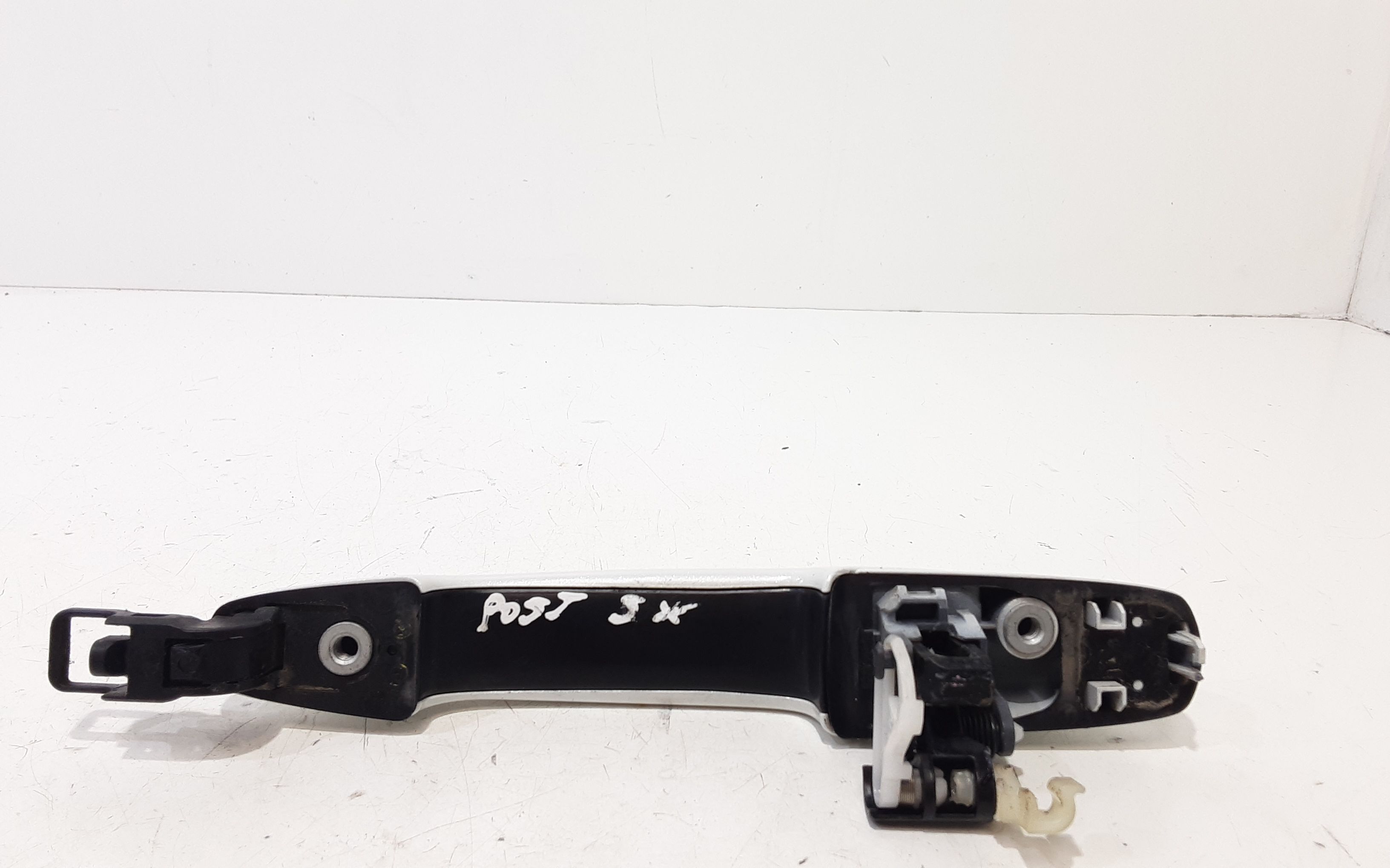 Maniglia Porta Post. Sinistro 8284062R015PK Usato