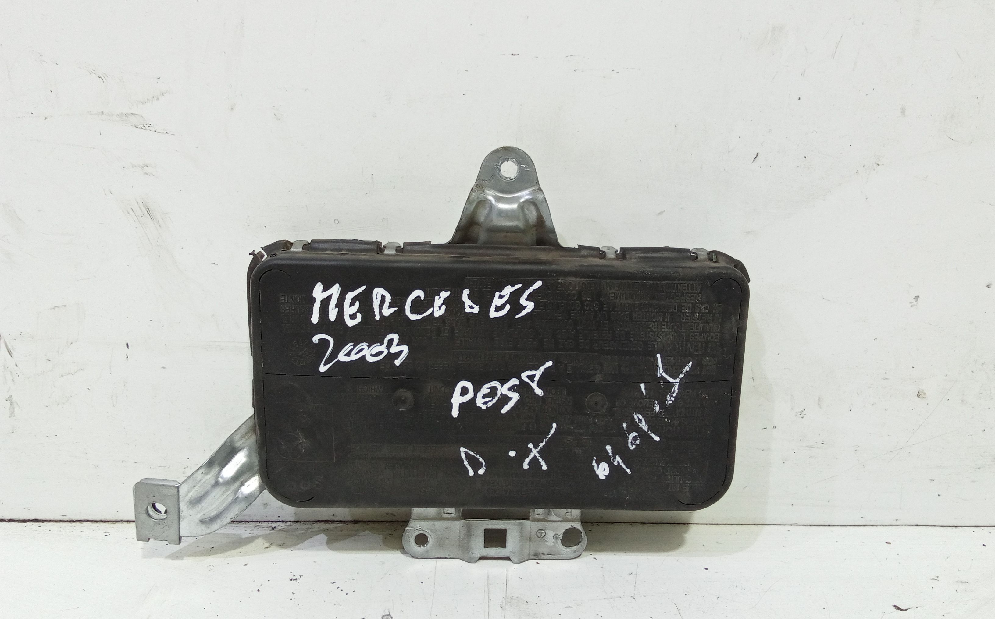 Dispositivo Airbag Lat. Post. Destro A2038600205 Usato